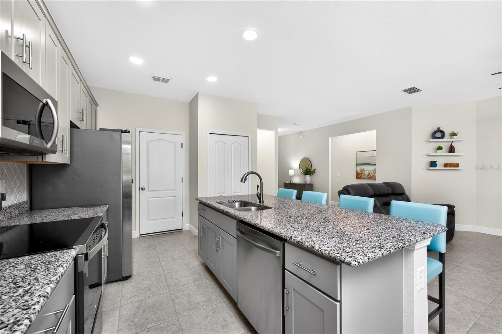 27366 DEEP CREEK BLVD, PUNTA GORDA, FL, 33983