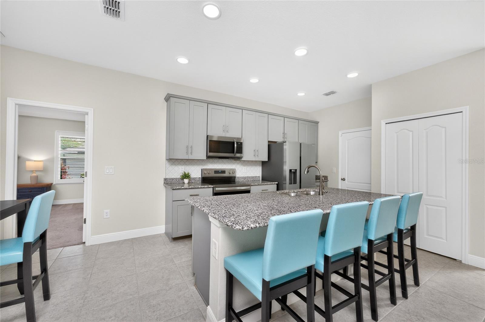 27366 DEEP CREEK BLVD, PUNTA GORDA, FL, 33983