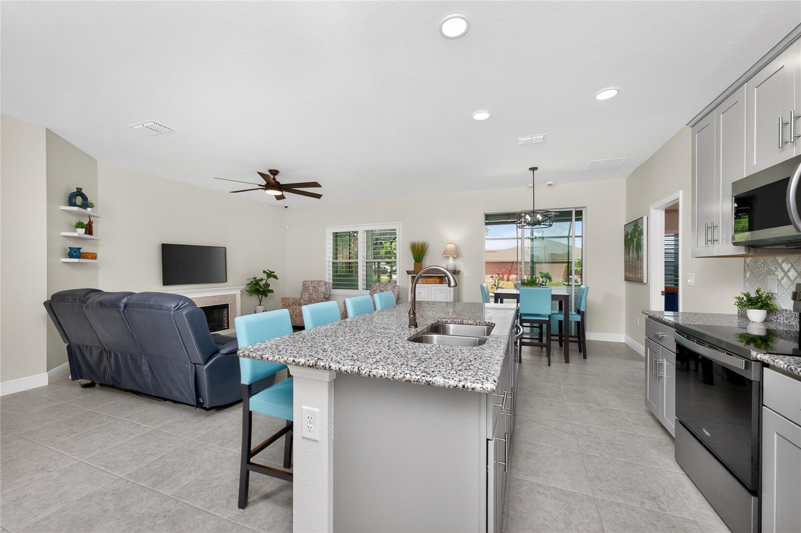 27366 DEEP CREEK BLVD, PUNTA GORDA, FL, 33983