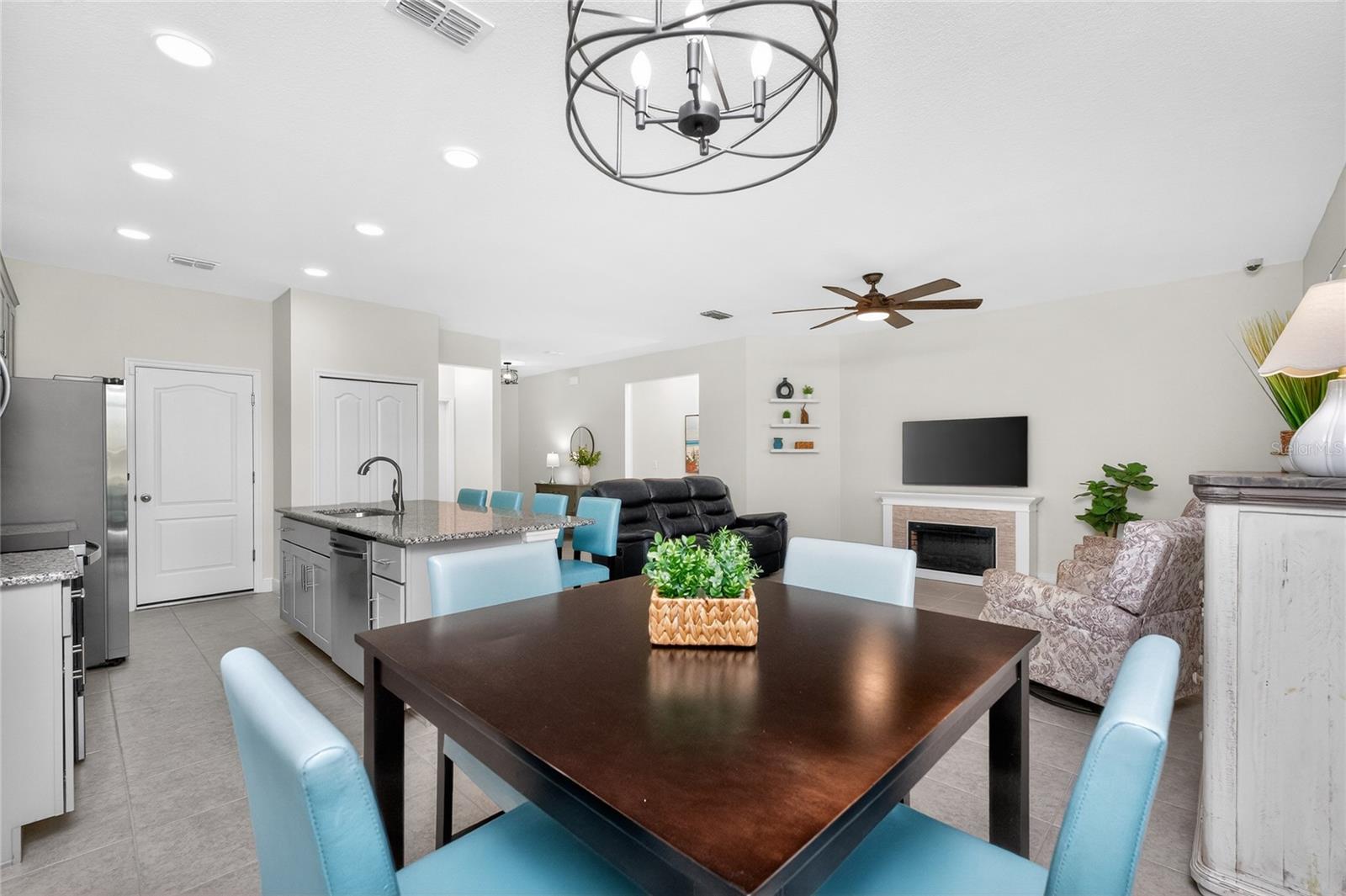 27366 DEEP CREEK BLVD, PUNTA GORDA, FL, 33983