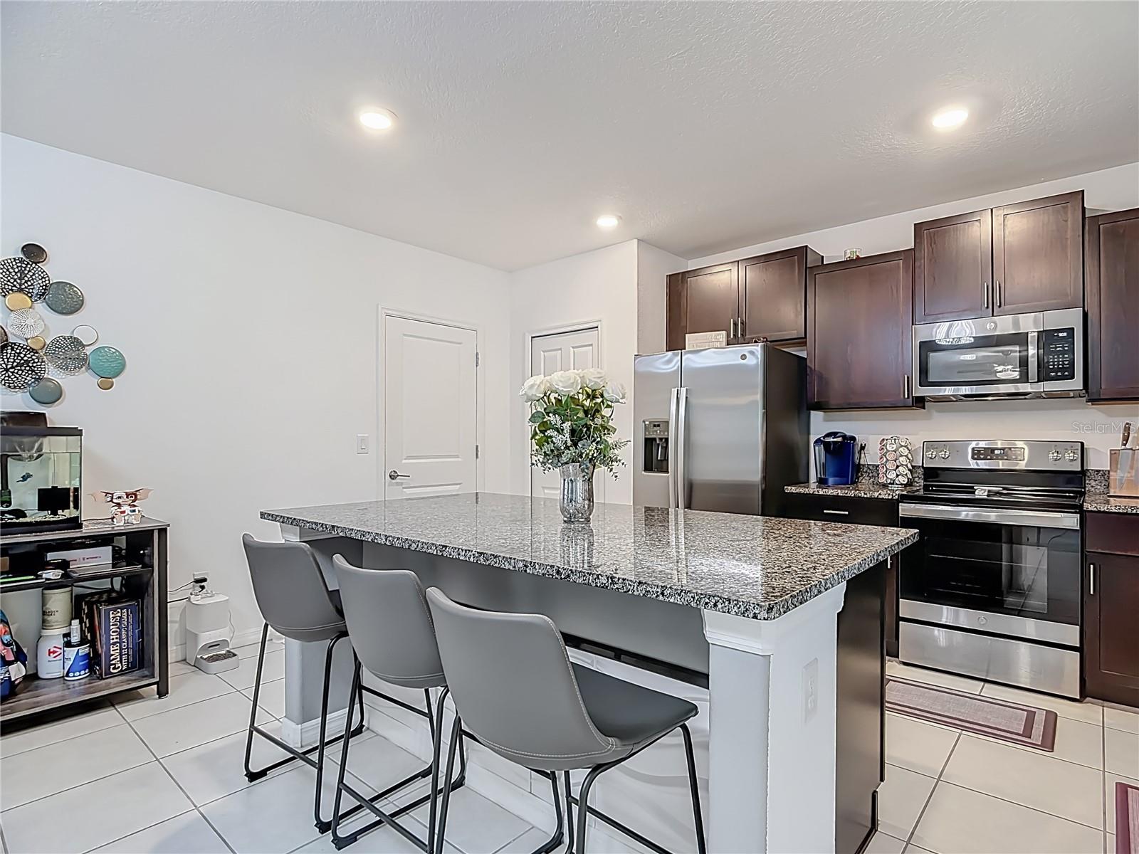 1699 RED LOOP, LAKELAND, FL, 33801