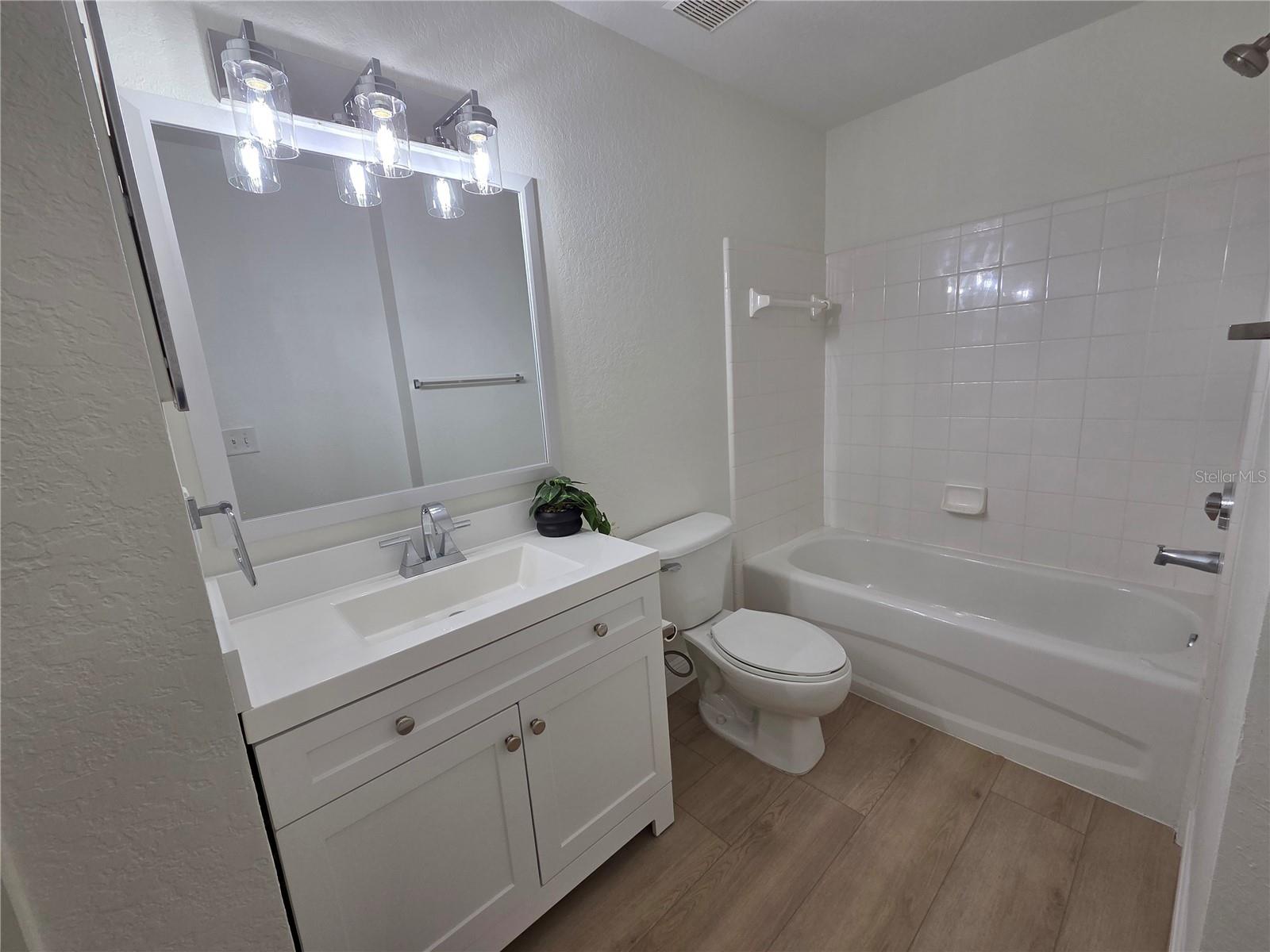 8905 MANOR LOOP #205, LAKEWOOD RANCH, FL, 34202