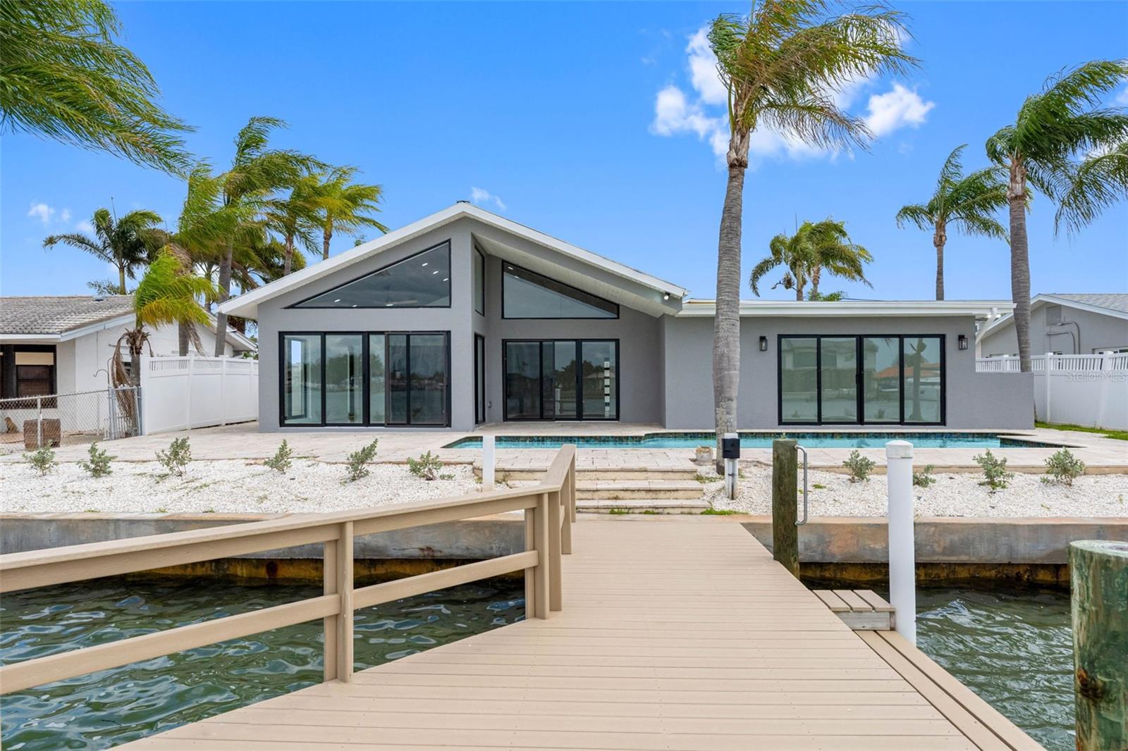 520 115TH AVE, TREASURE ISLAND, FL, 33706