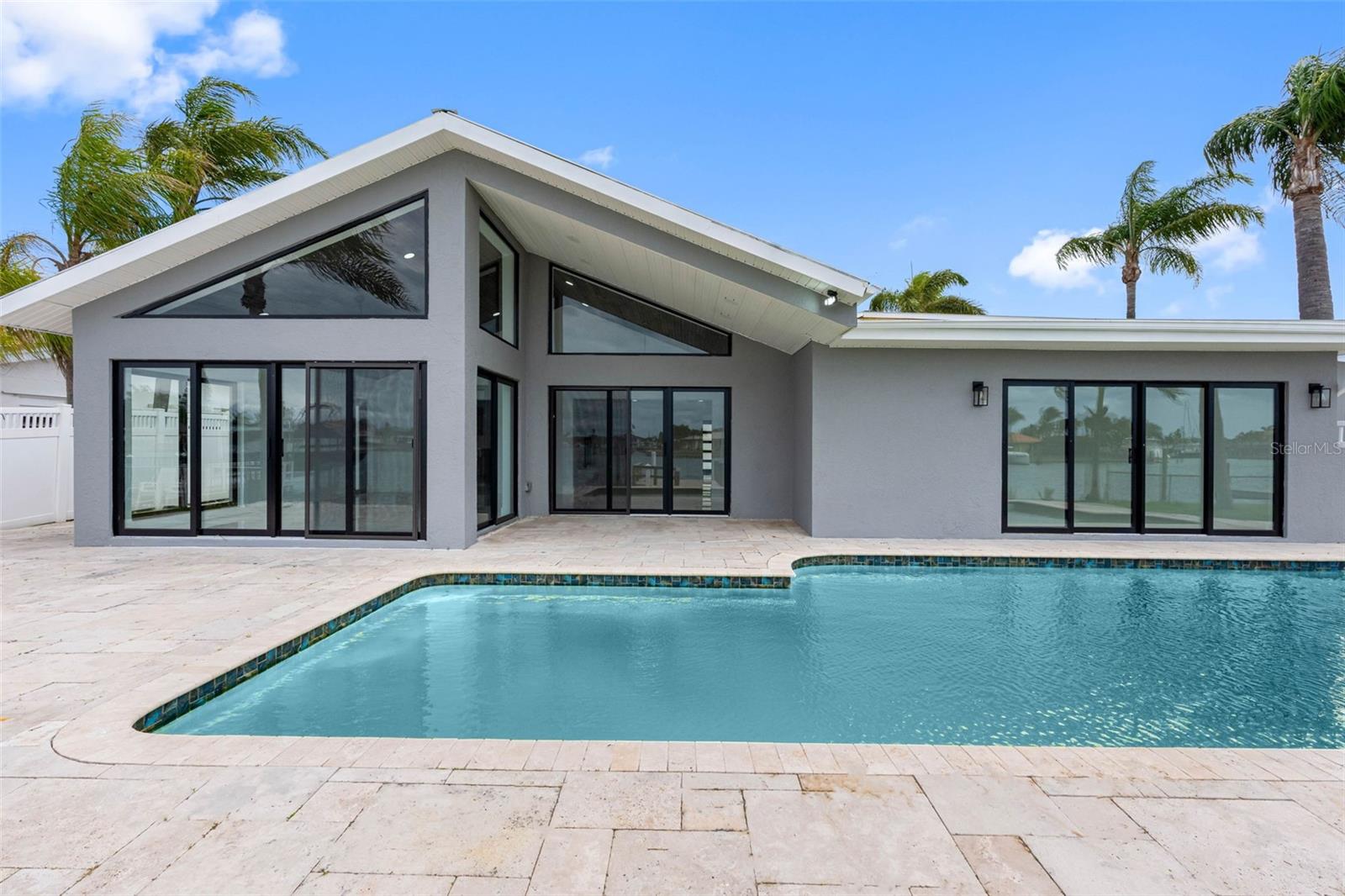 520 115TH AVE, TREASURE ISLAND, FL, 33706