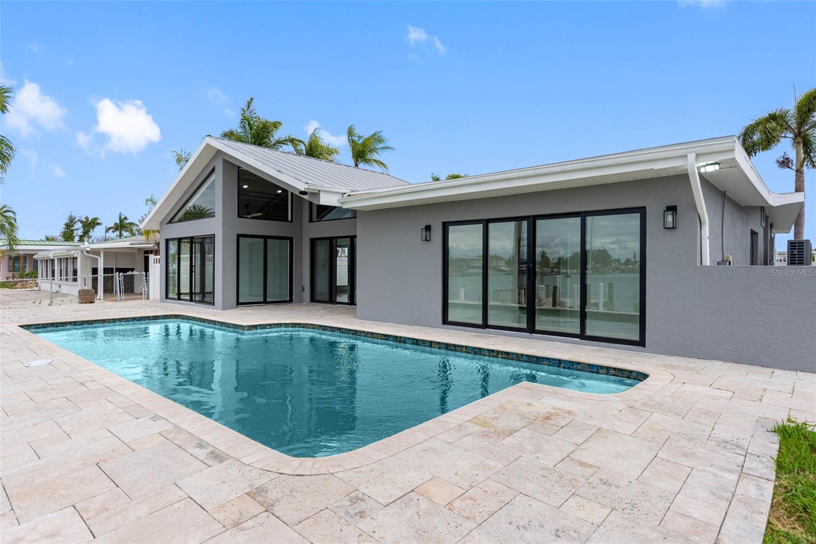 520 115TH AVE, TREASURE ISLAND, FL, 33706