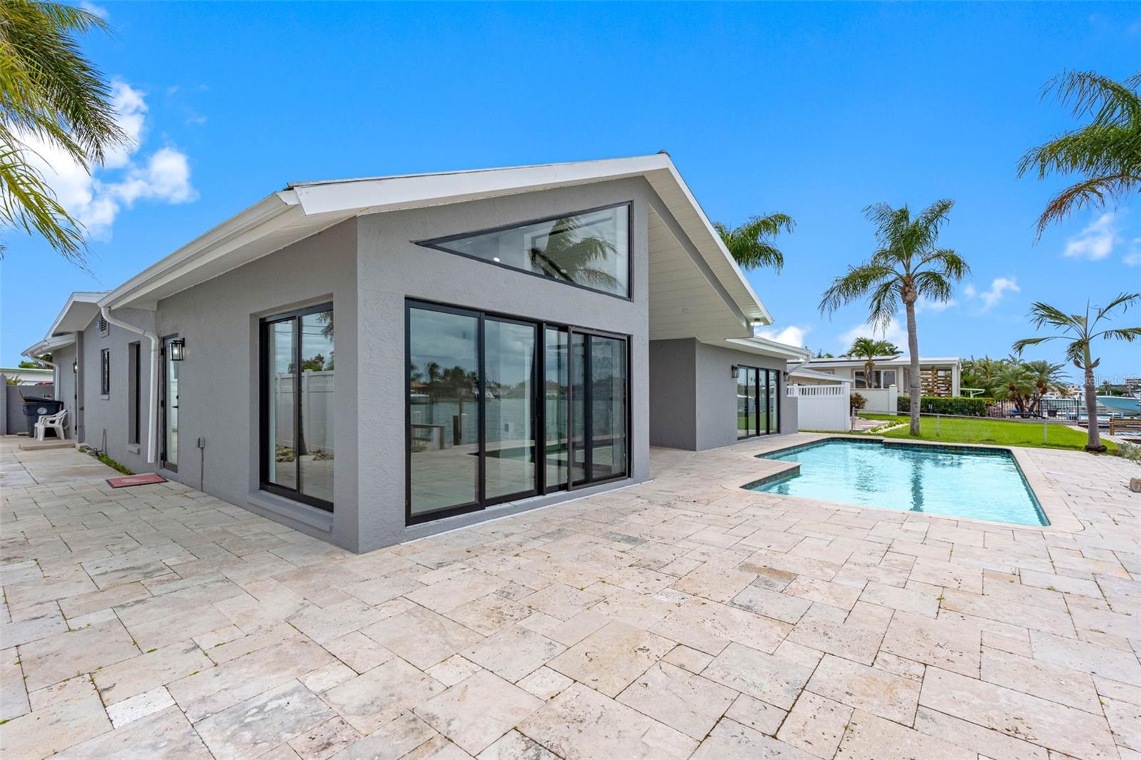 520 115TH AVE, TREASURE ISLAND, FL, 33706