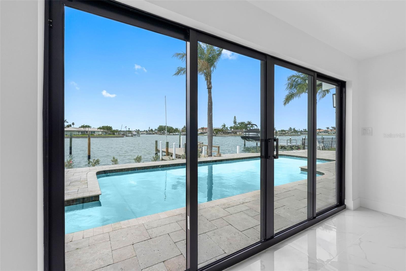 520 115TH AVE, TREASURE ISLAND, FL, 33706