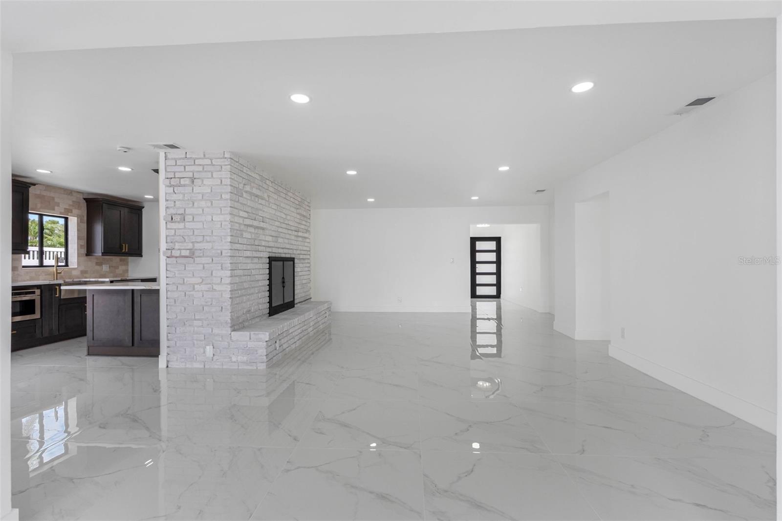 520 115TH AVE, TREASURE ISLAND, FL, 33706