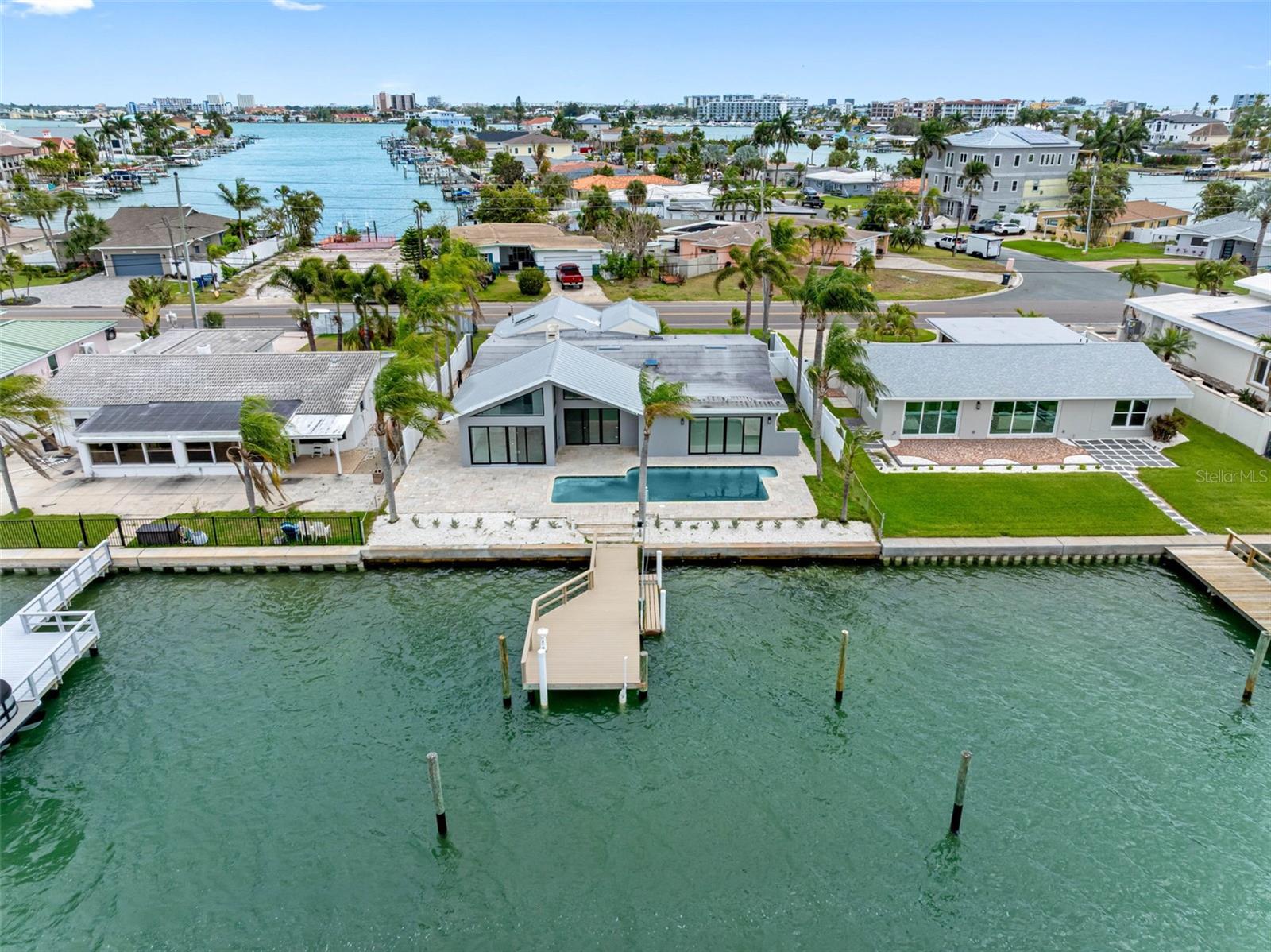 520 115TH AVE, TREASURE ISLAND, FL, 33706