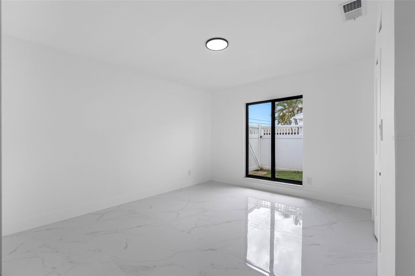 520 115TH AVE, TREASURE ISLAND, FL, 33706