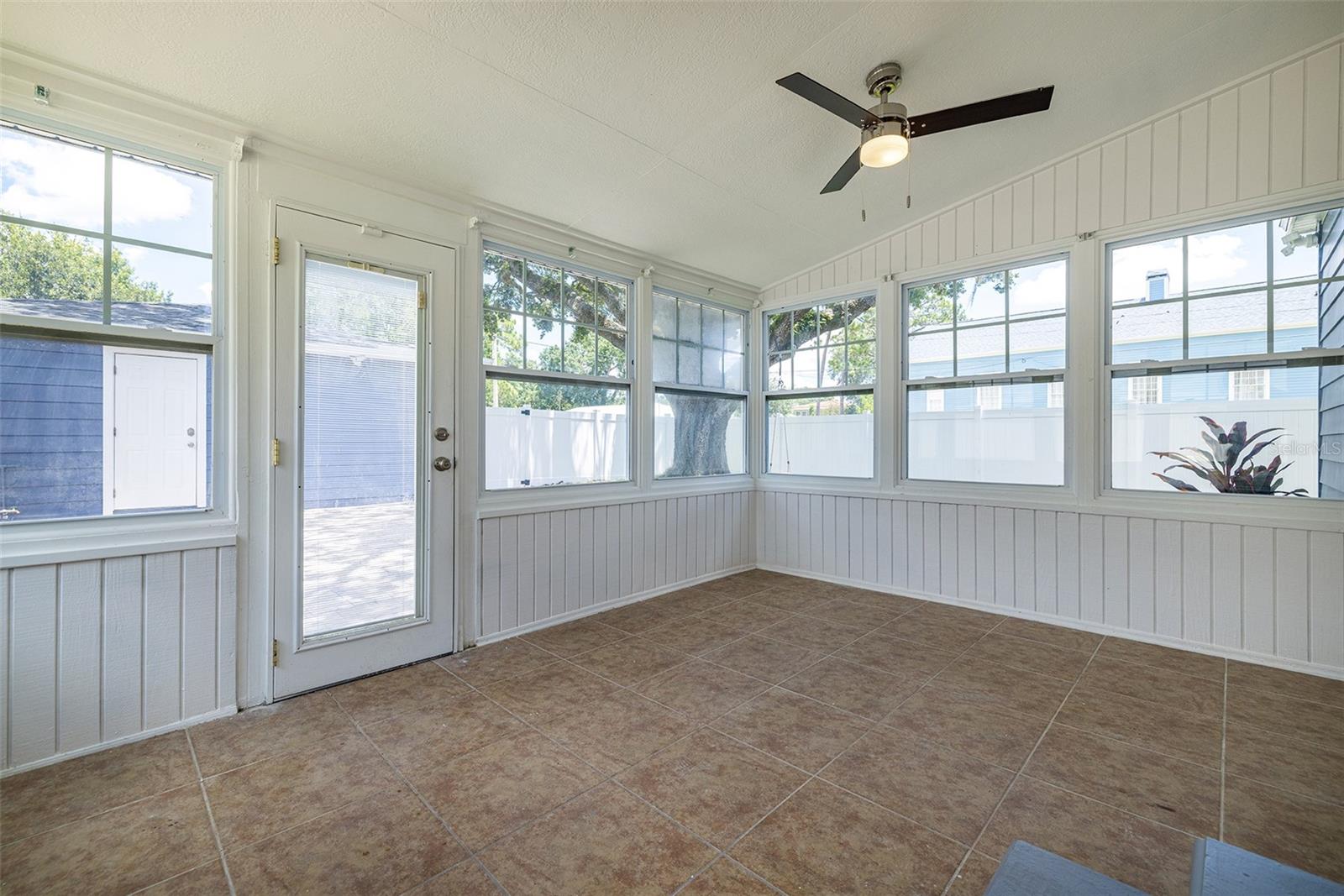 1001 W KENTUCKY AVE, TAMPA, FL, 33603