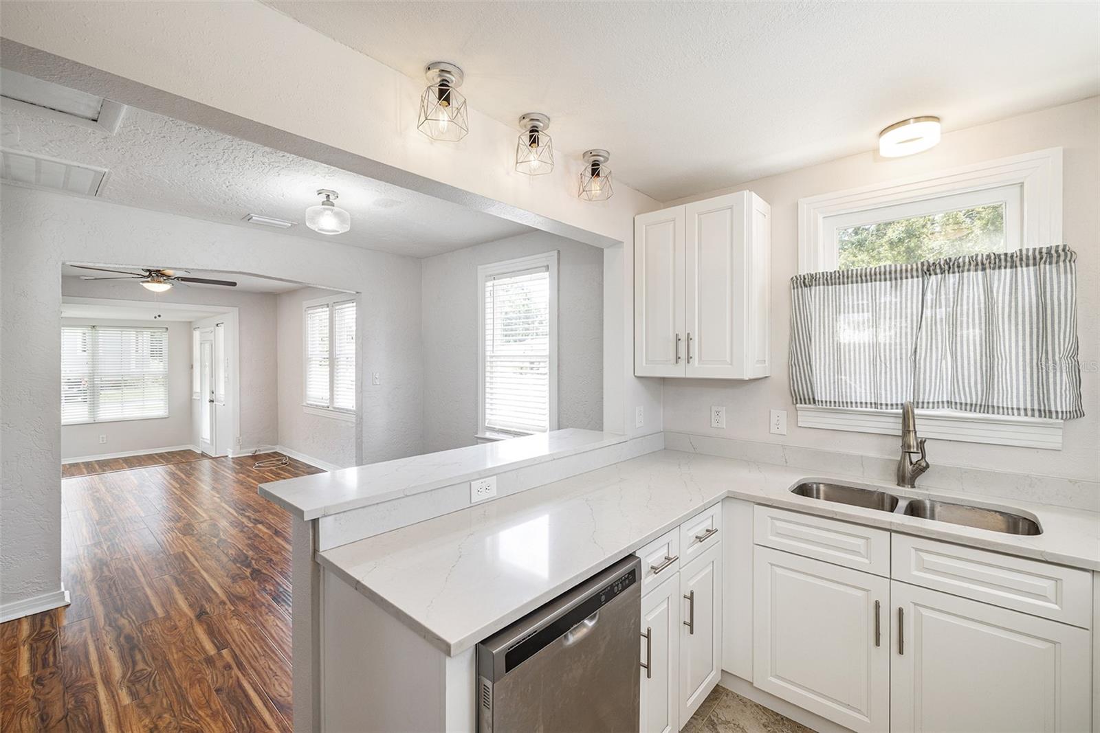 1001 W KENTUCKY AVE, TAMPA, FL, 33603