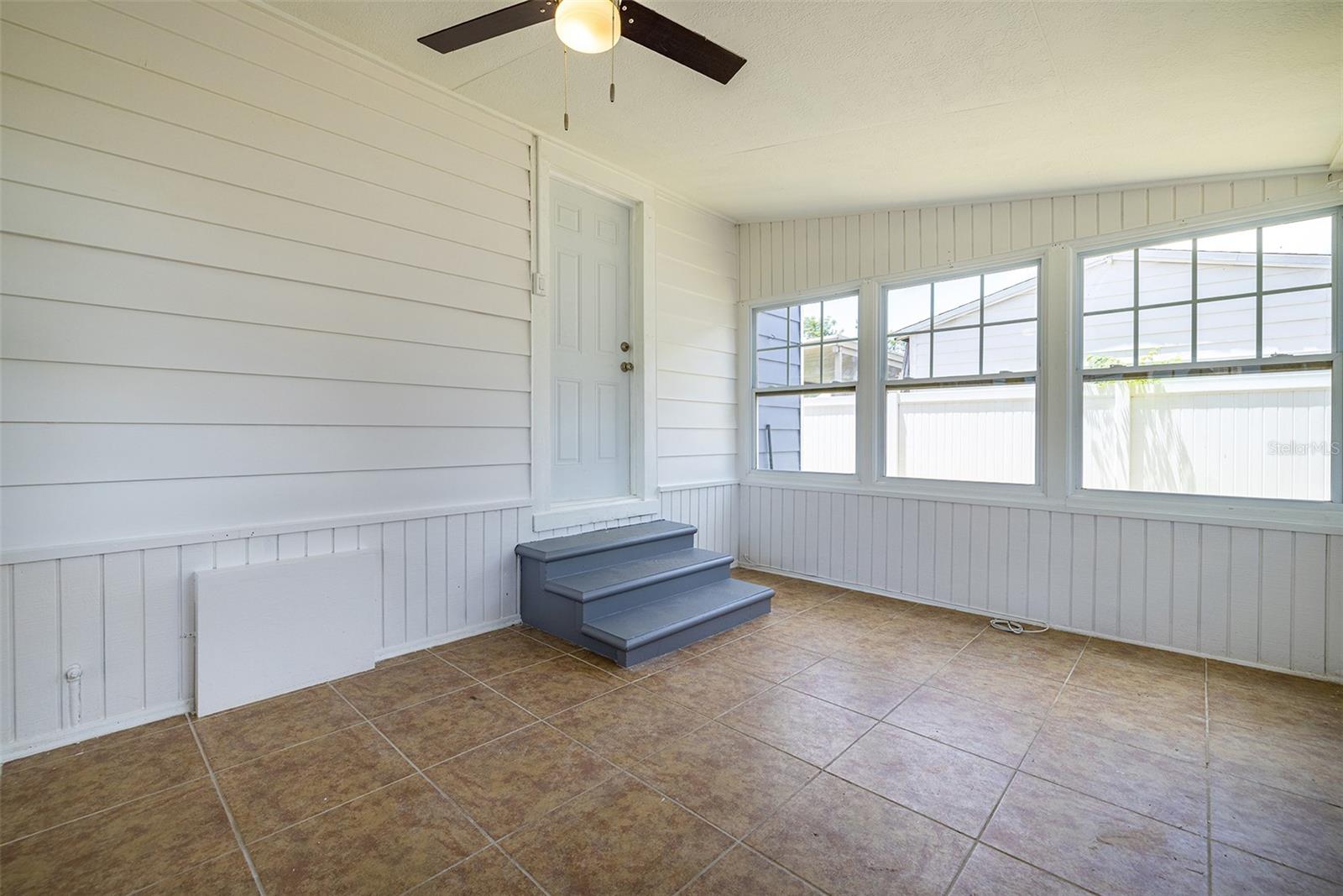 1001 W KENTUCKY AVE, TAMPA, FL, 33603