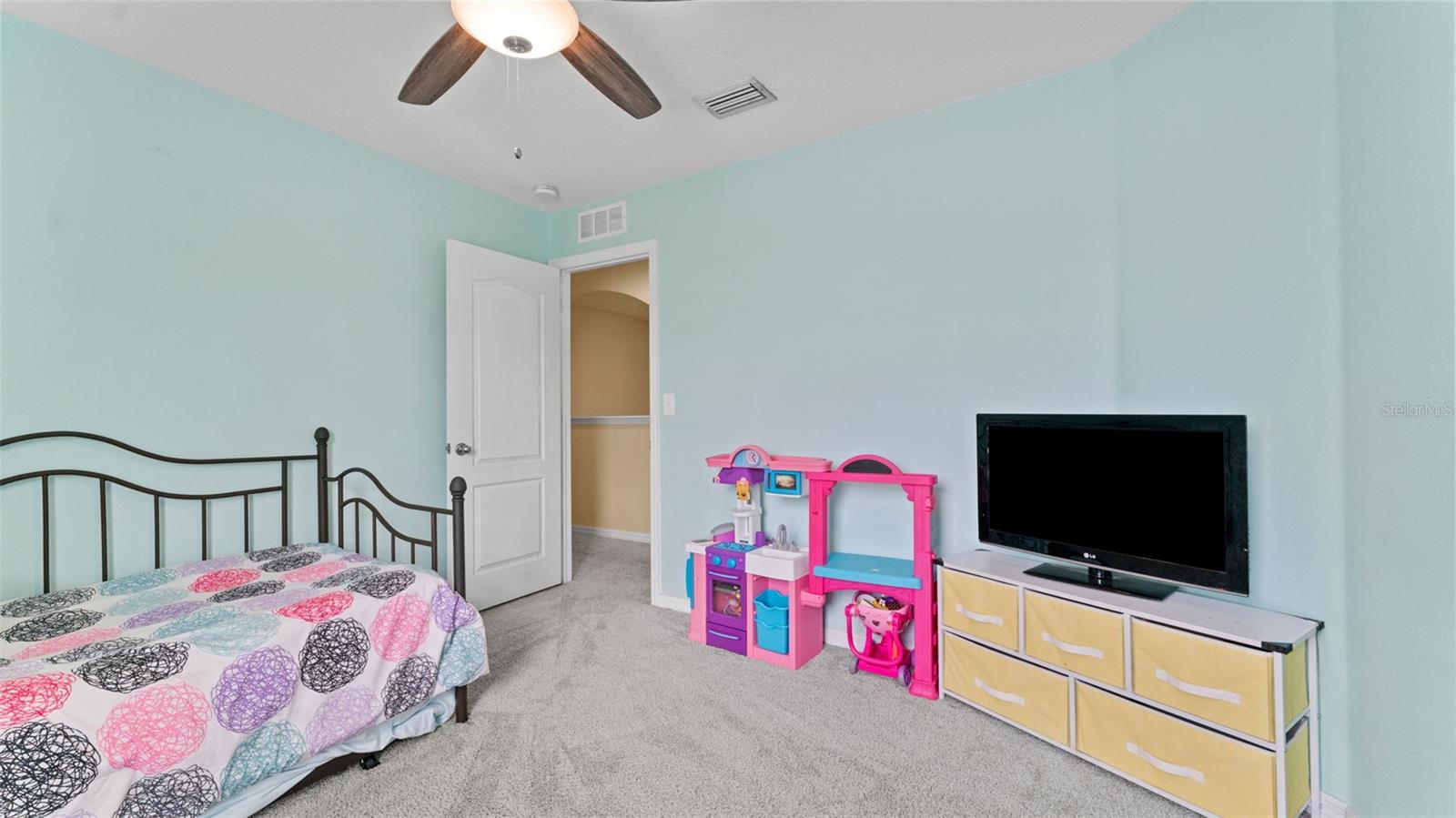 Bedroom #3 (Upstairs)