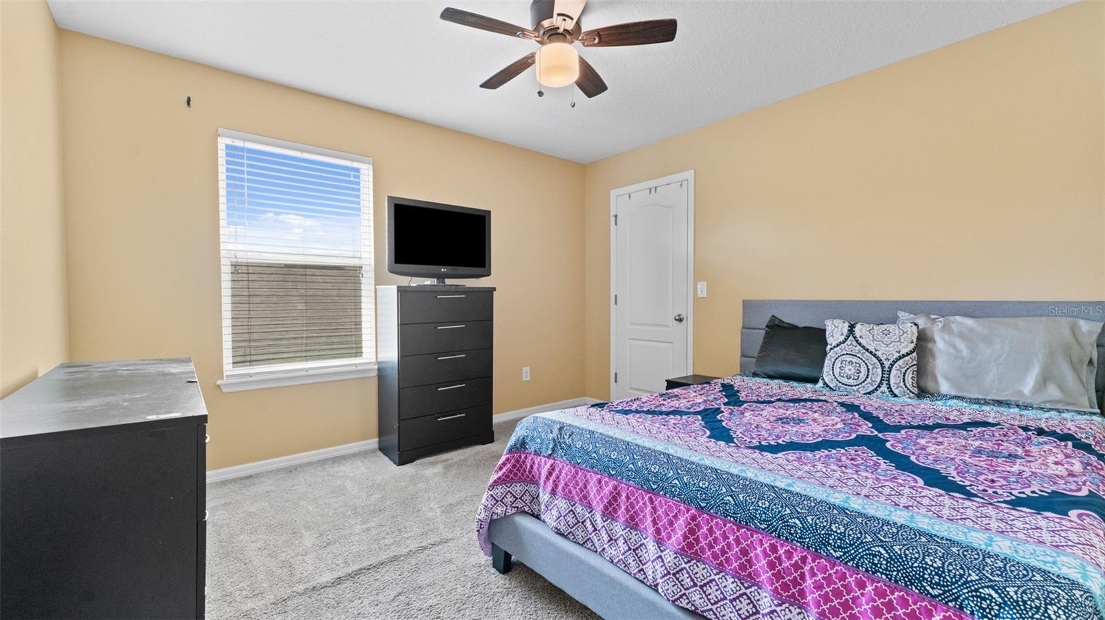 Bedroom #4 with walk-in closet (Upstairs)