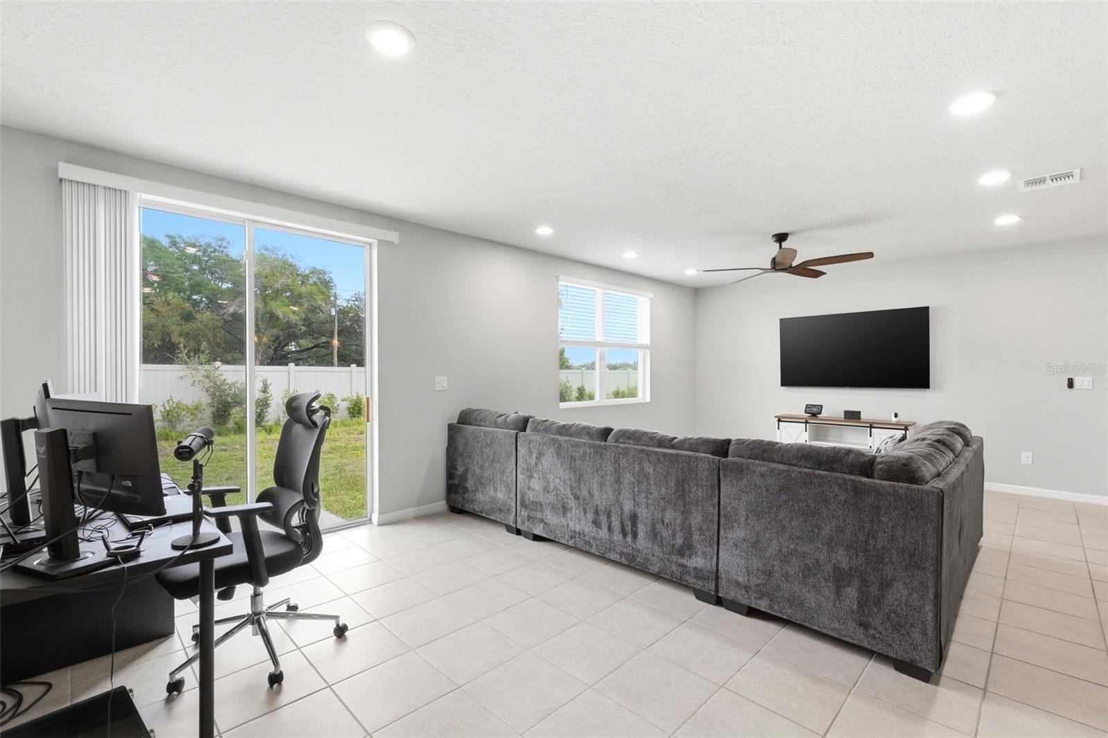 38905 HARLOW ROSE DR, ZEPHYRHILLS, FL, 33540