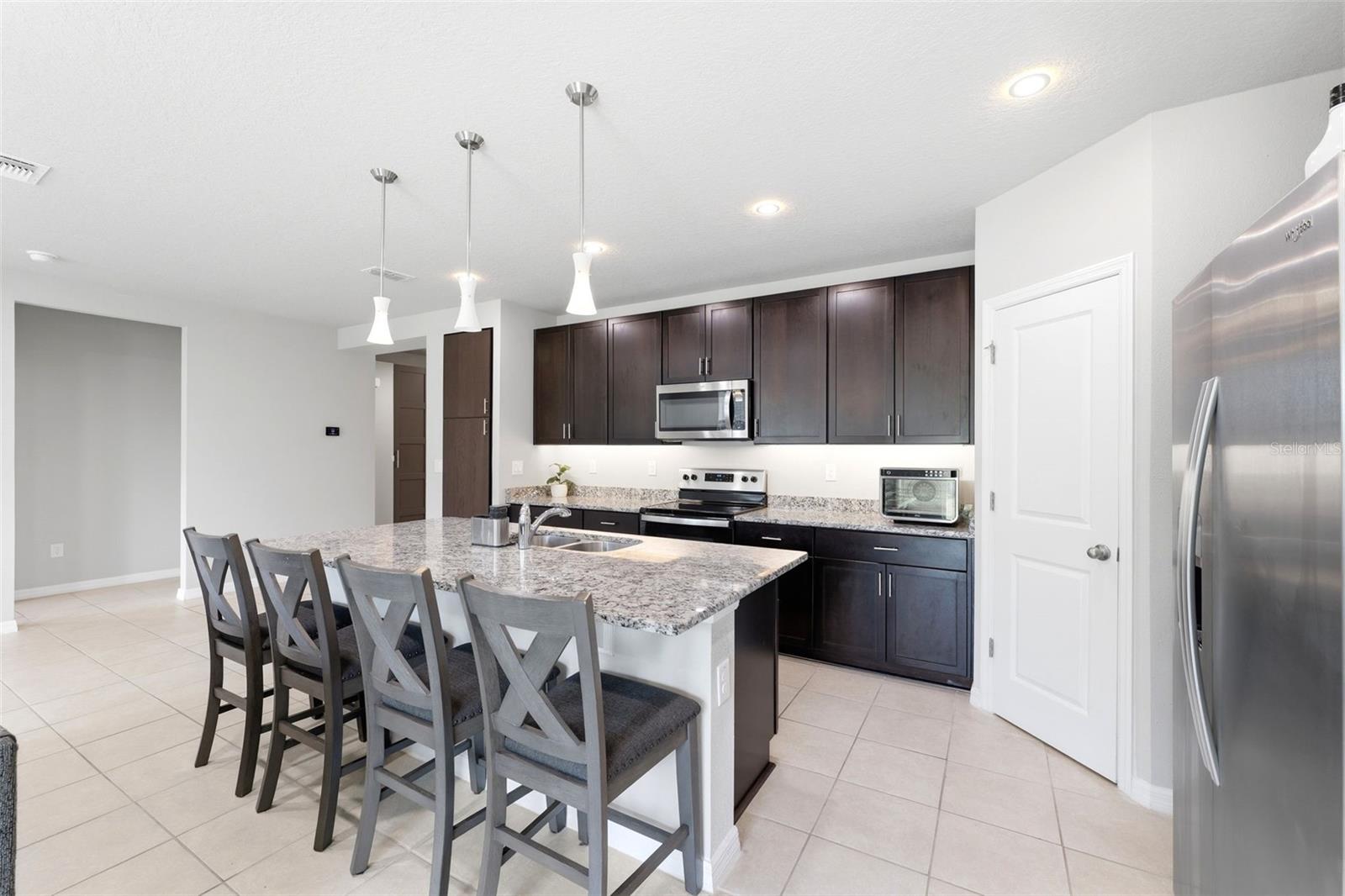 38905 HARLOW ROSE DR, ZEPHYRHILLS, FL, 33540