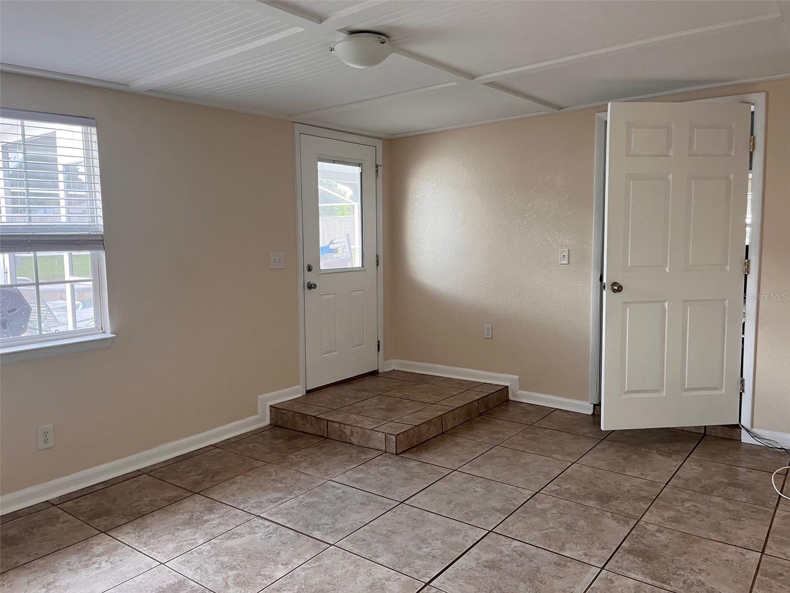 100 ALACHUA DR, WINTER HAVEN, FL, 33884