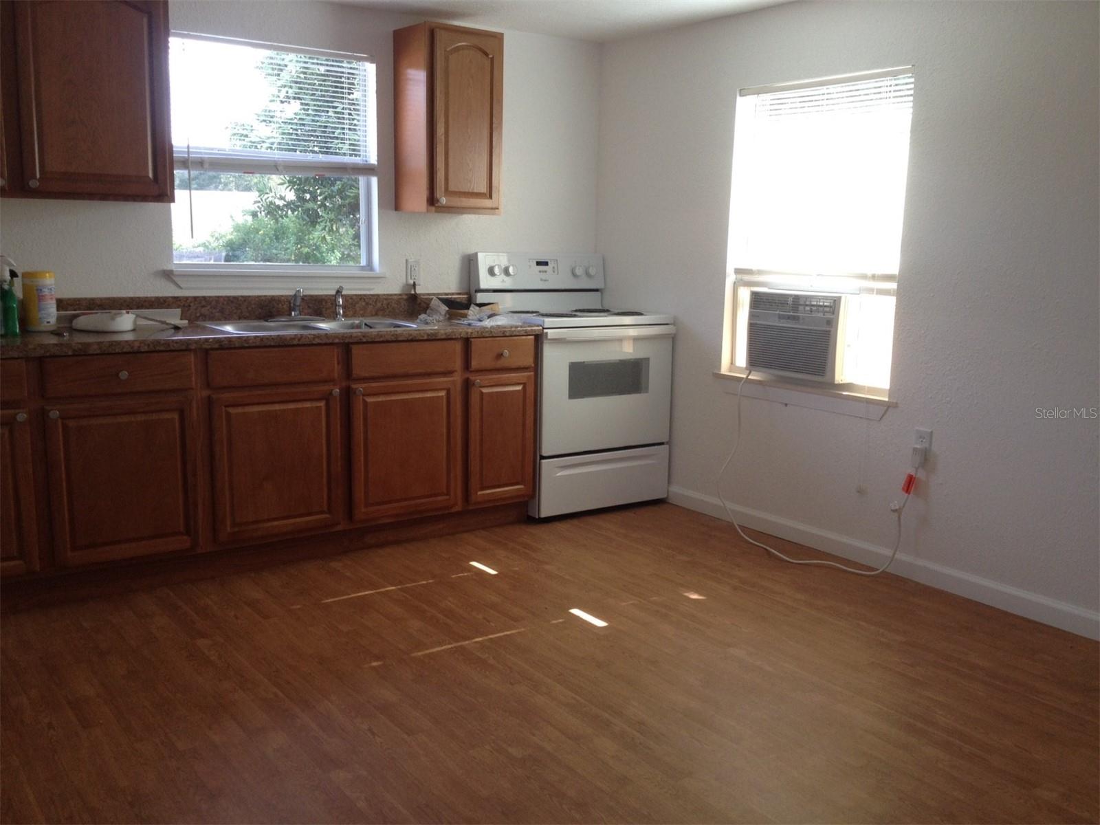 100 ALACHUA DR, WINTER HAVEN, FL, 33884