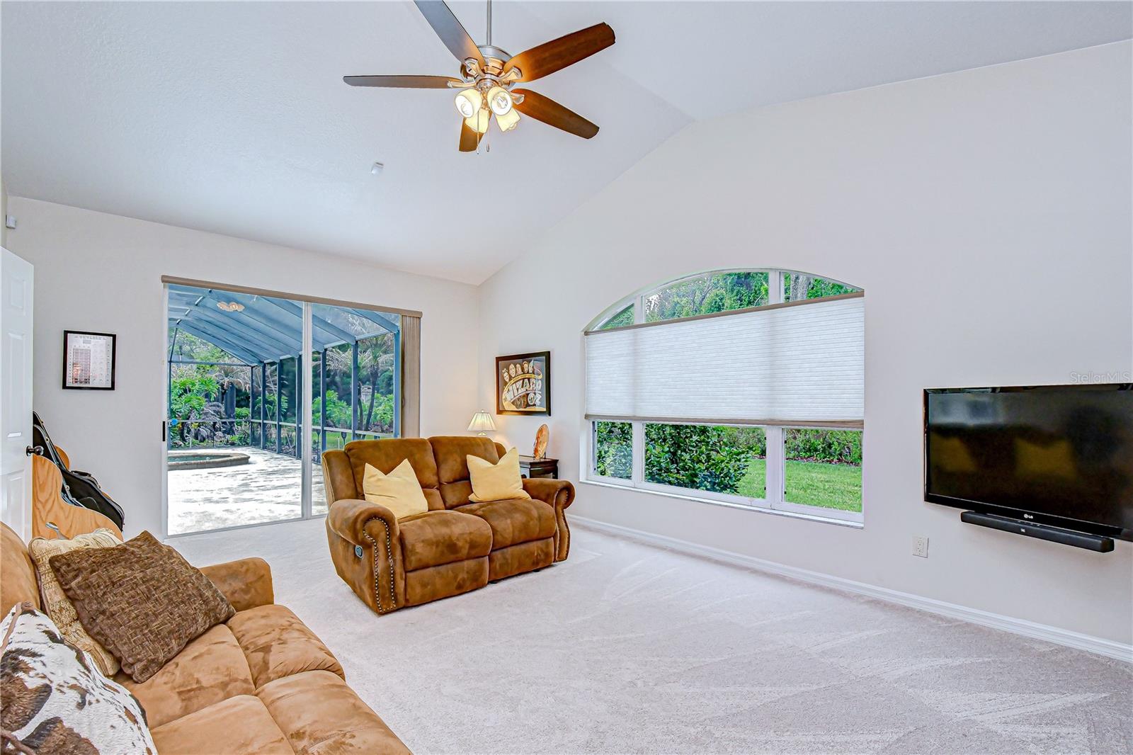 5612 EAGLEGLEN PL, LITHIA, FL, 33547