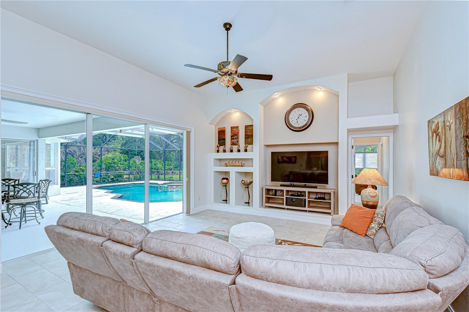 5612 EAGLEGLEN PL, LITHIA, FL, 33547