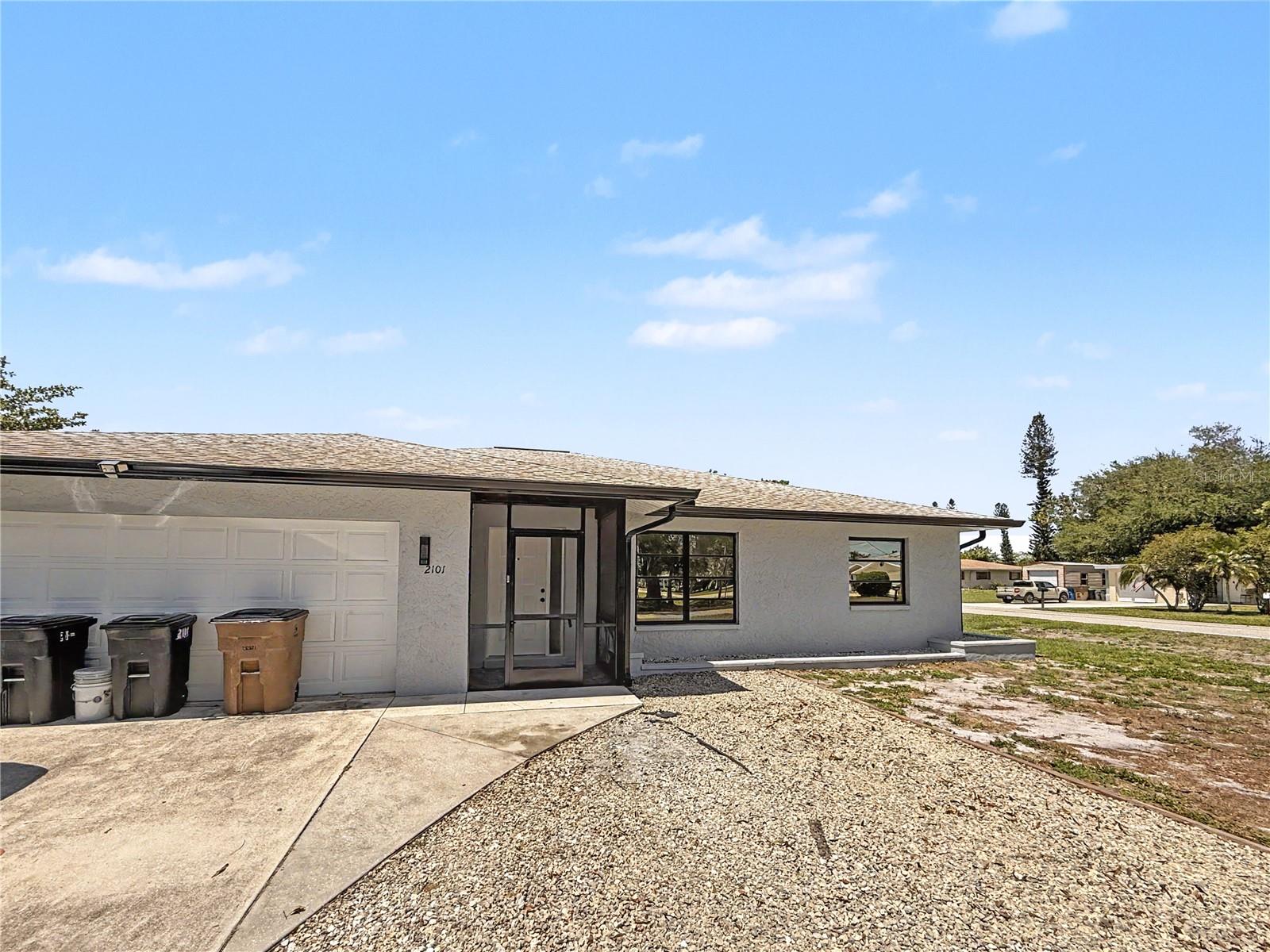 2101 HIBISCUS RD, FORT MYERS, FL, 33905