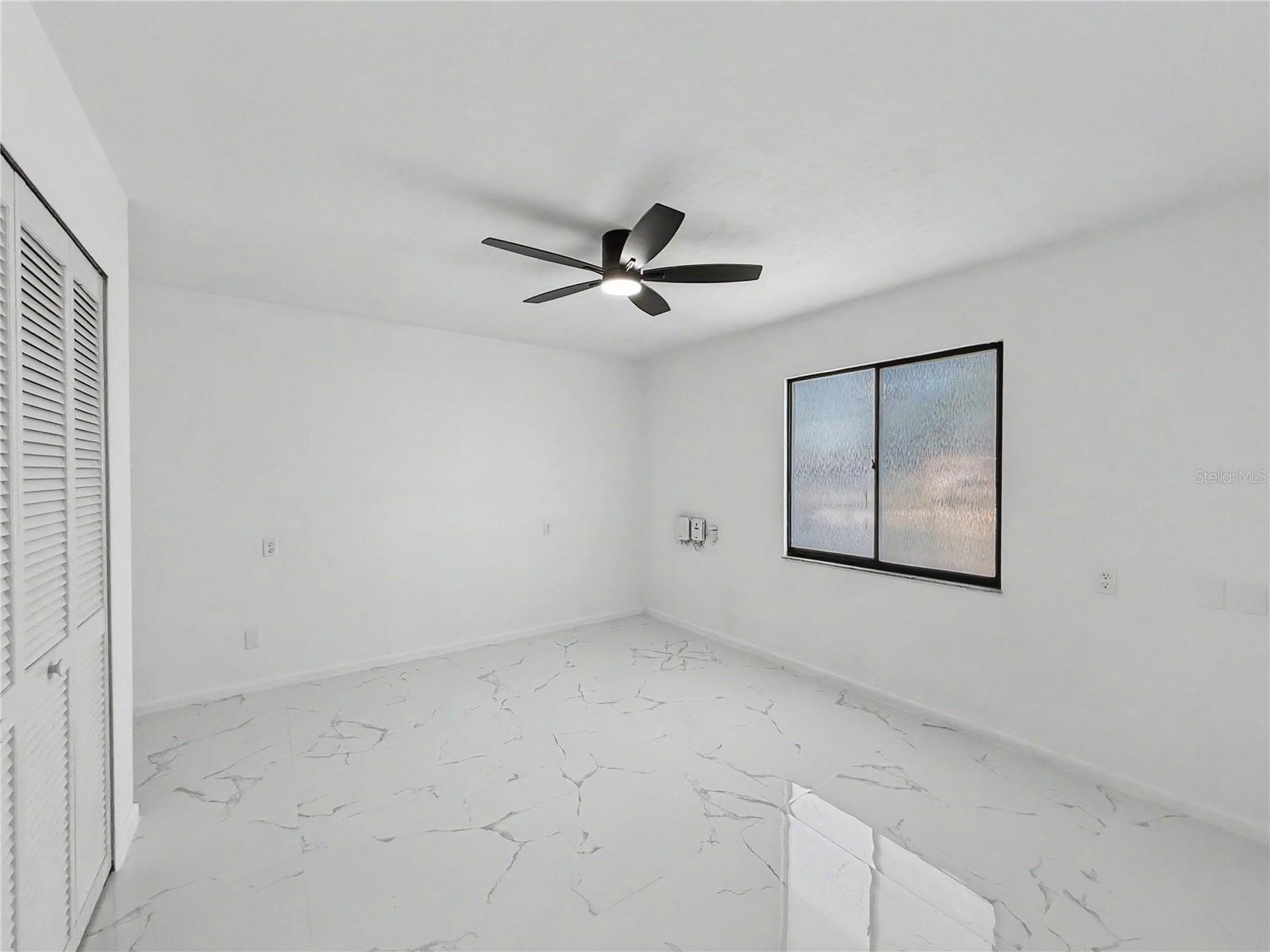 2101 HIBISCUS RD, FORT MYERS, FL, 33905