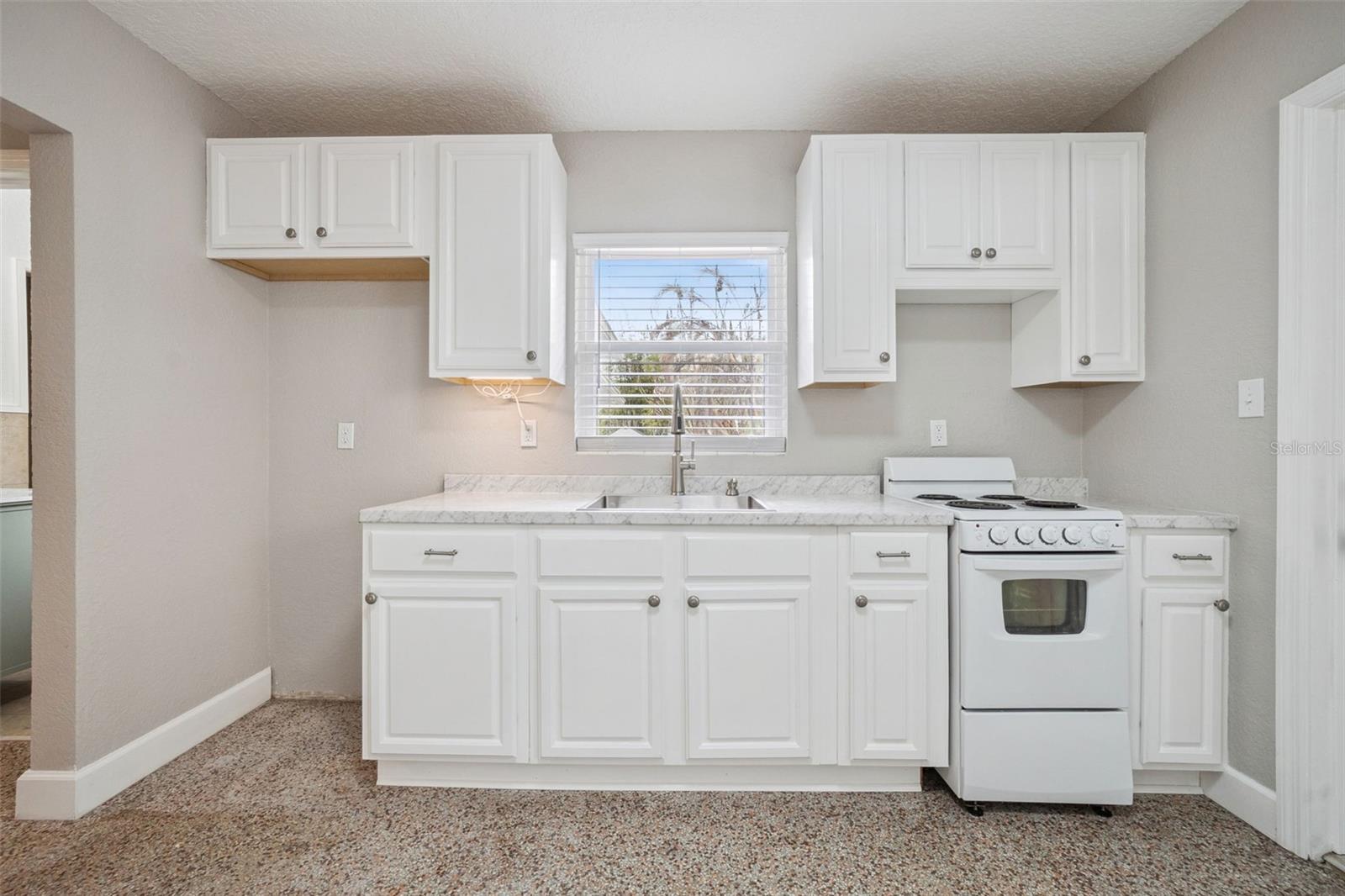 2513 MUSSELWHITE AVE, ORLANDO, FL, 32804