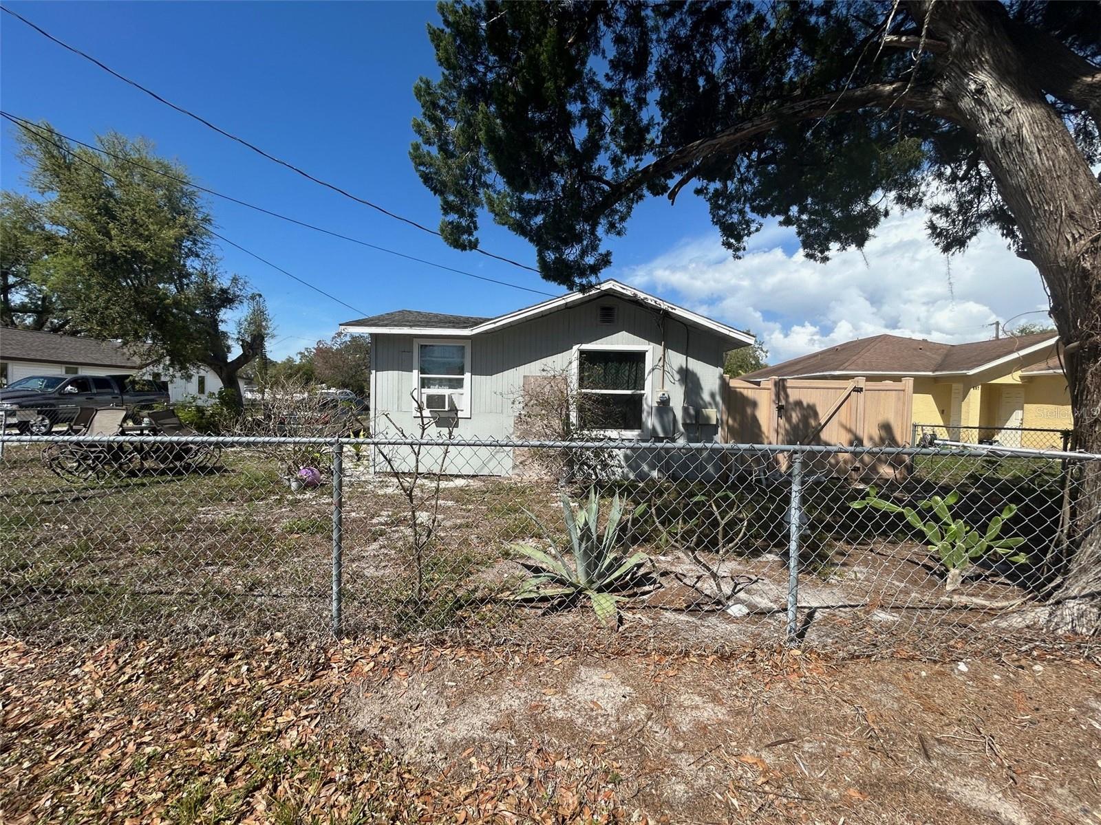 2411 6TH ST E, BRADENTON, FL, 34208