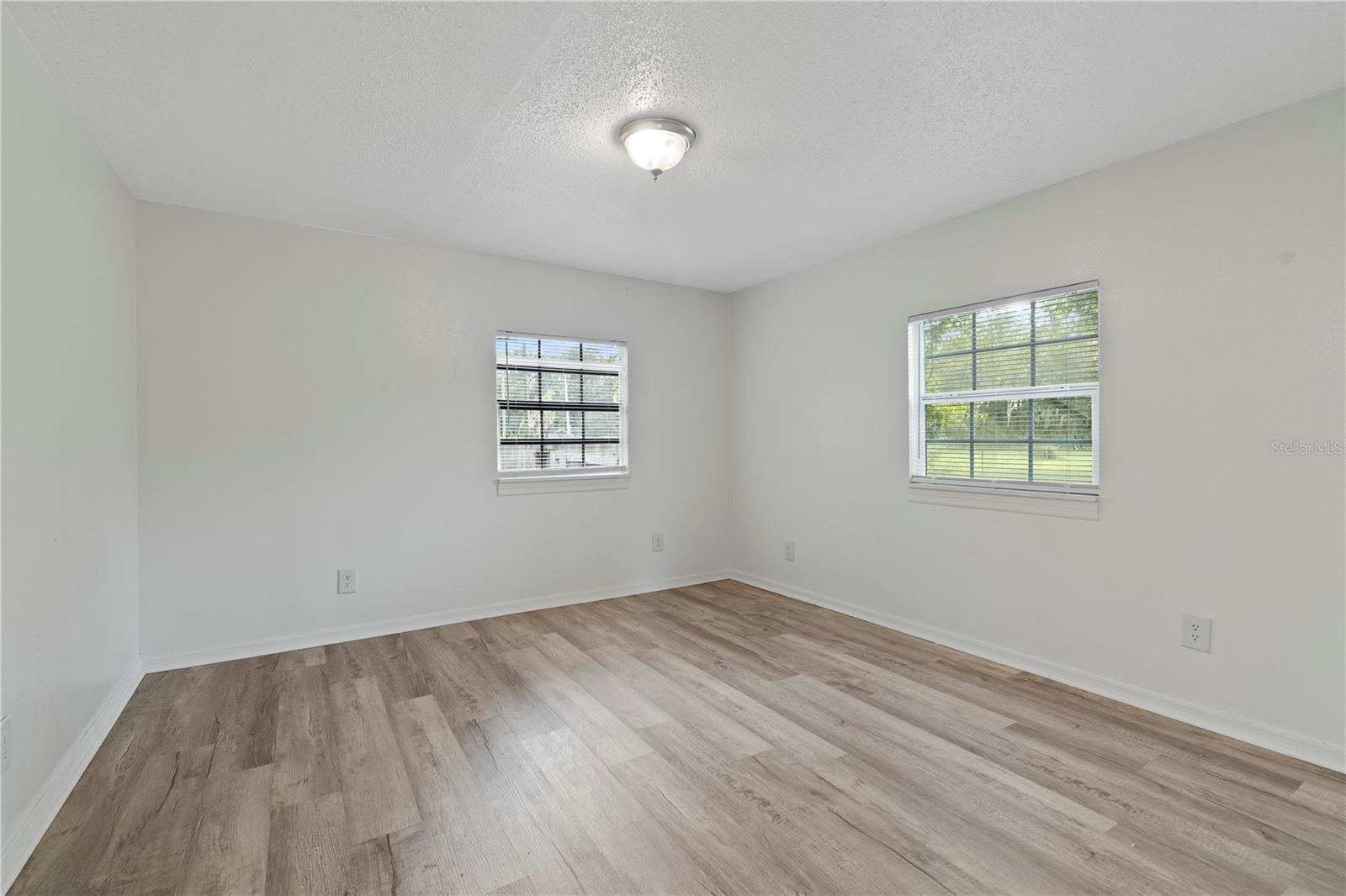 3411 NE 52ND AVE, SILVER SPRINGS, FL, 34488