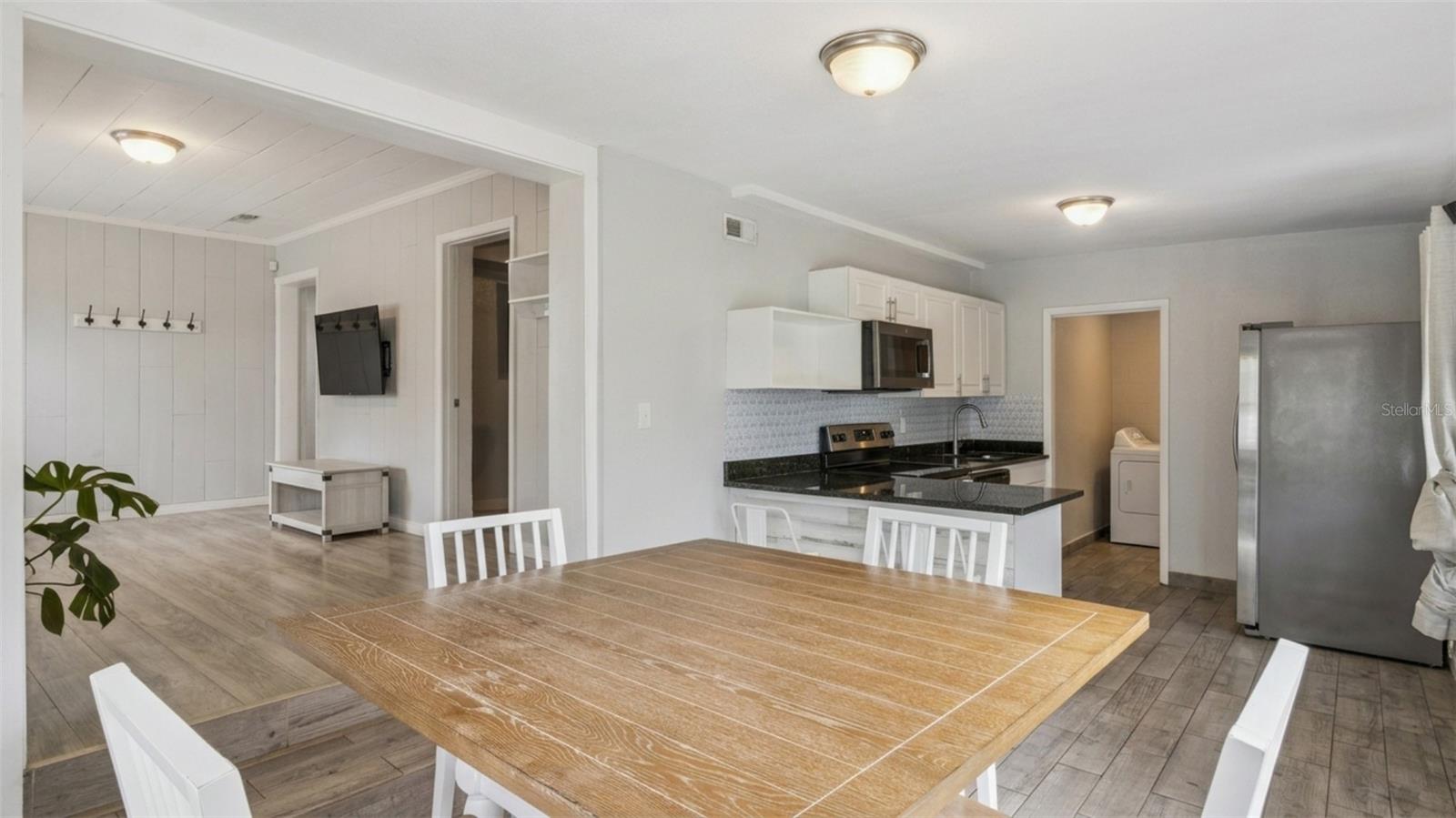 3323 AVENUE J NW, WINTER HAVEN, FL, 33881