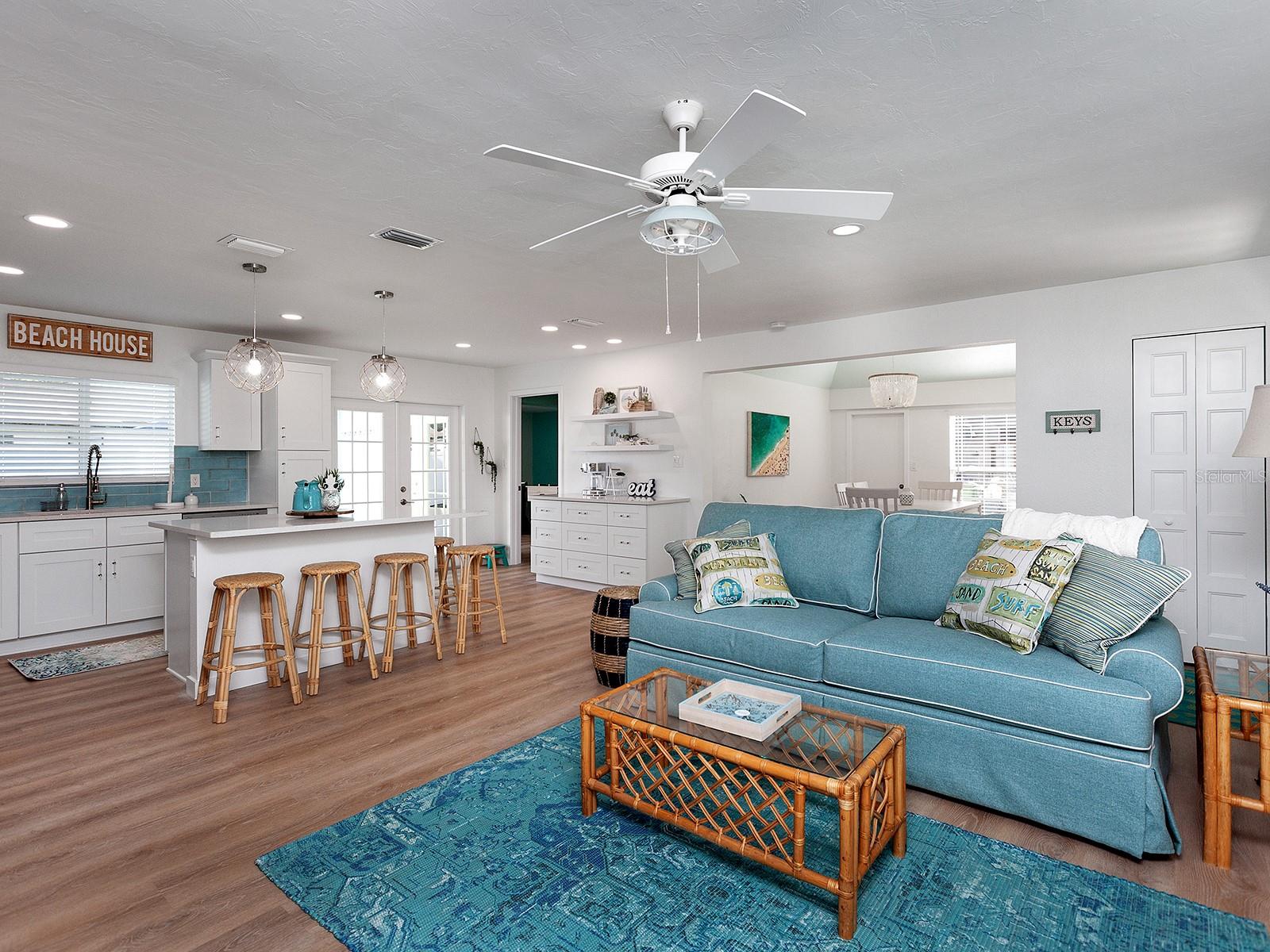 3049 WOOD ST, SARASOTA, FL, 34237