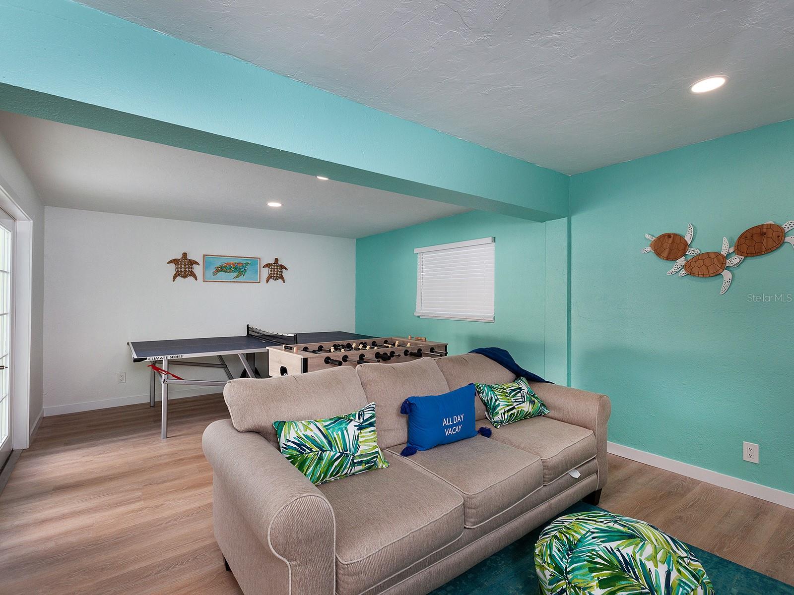 3049 WOOD ST, SARASOTA, FL, 34237
