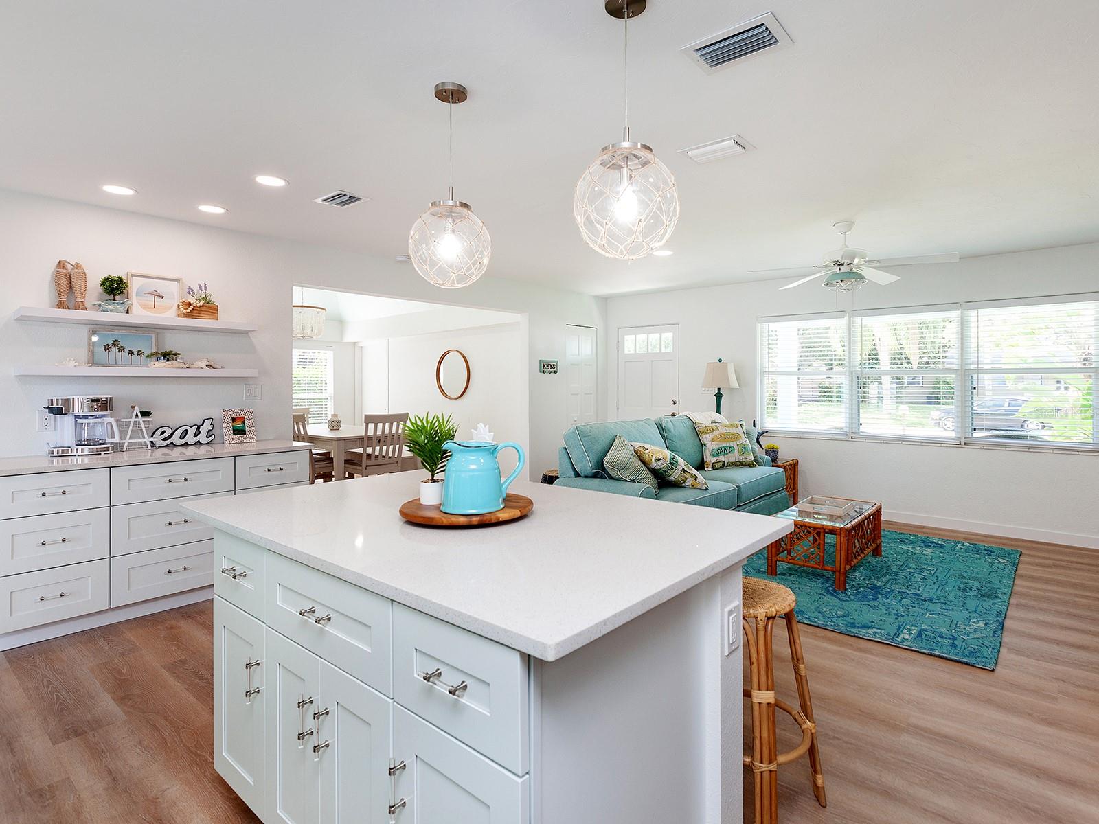 3049 WOOD ST, SARASOTA, FL, 34237