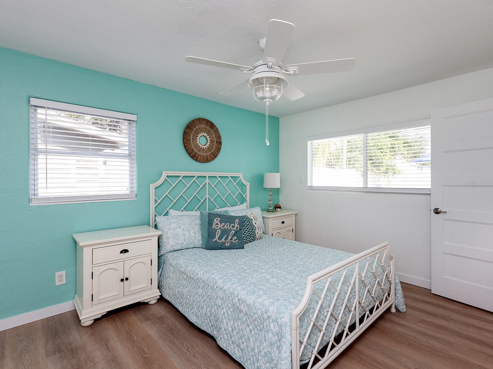 3049 WOOD ST, SARASOTA, FL, 34237