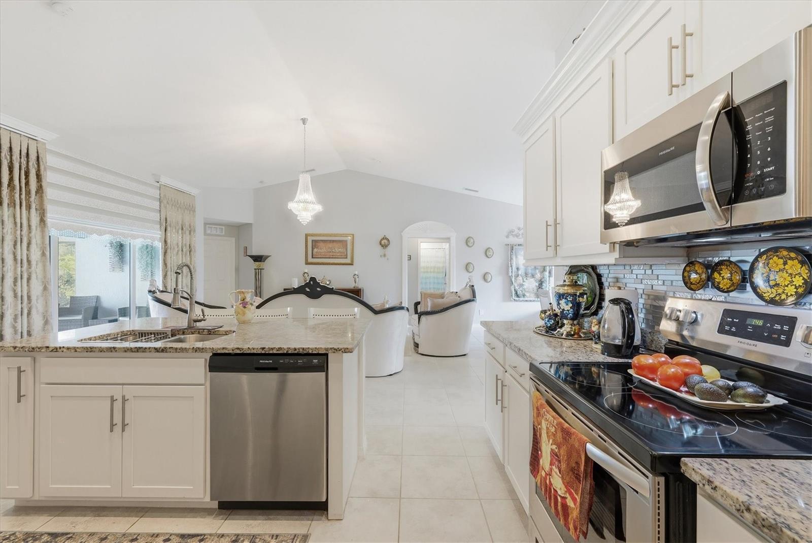 27052 TIERRA DEL FUEGO CIR, PUNTA GORDA, FL, 33983