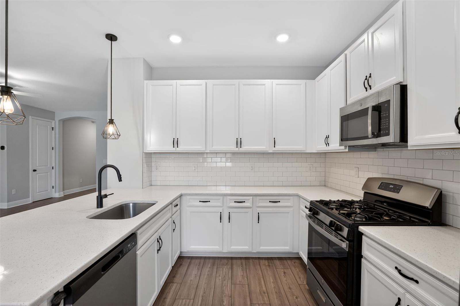 8131 TEA OLIVE TER, PALMETTO, FL, 34221