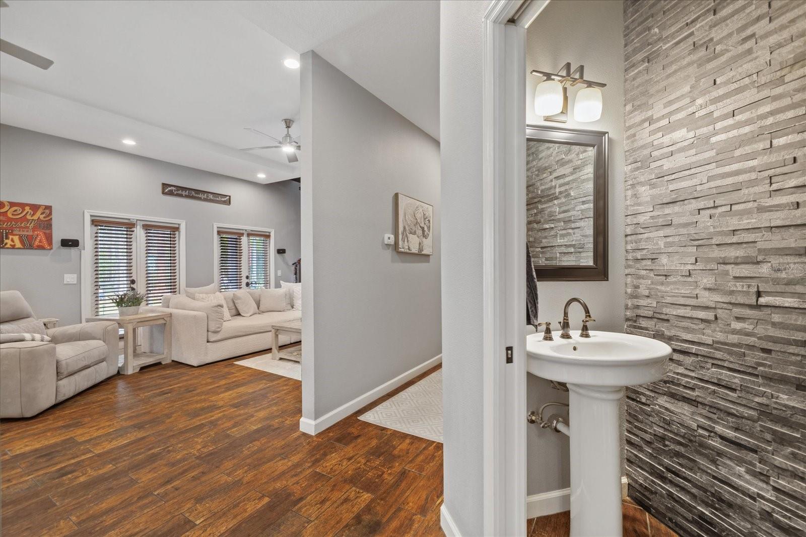 27625 LINCOLN PL, WESLEY CHAPEL, FL, 33544