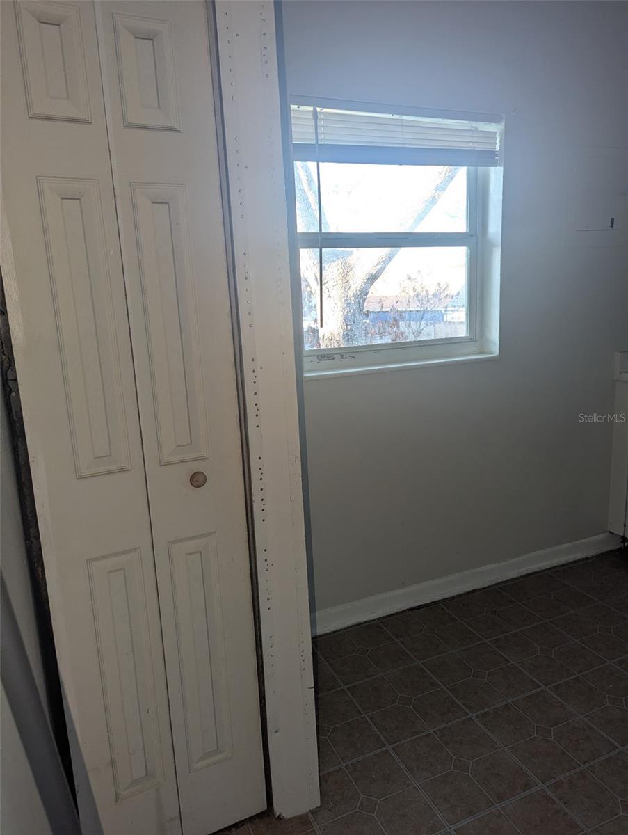 5885 DAHLIA  APT 209 DR #18, ORLANDO, FL, 32807
