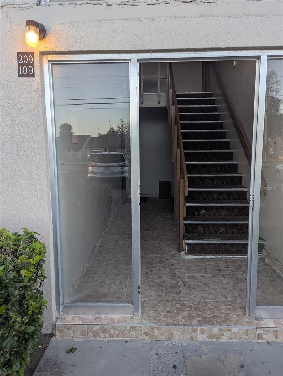 5885 DAHLIA  APT 209 DR #18, ORLANDO, FL, 32807