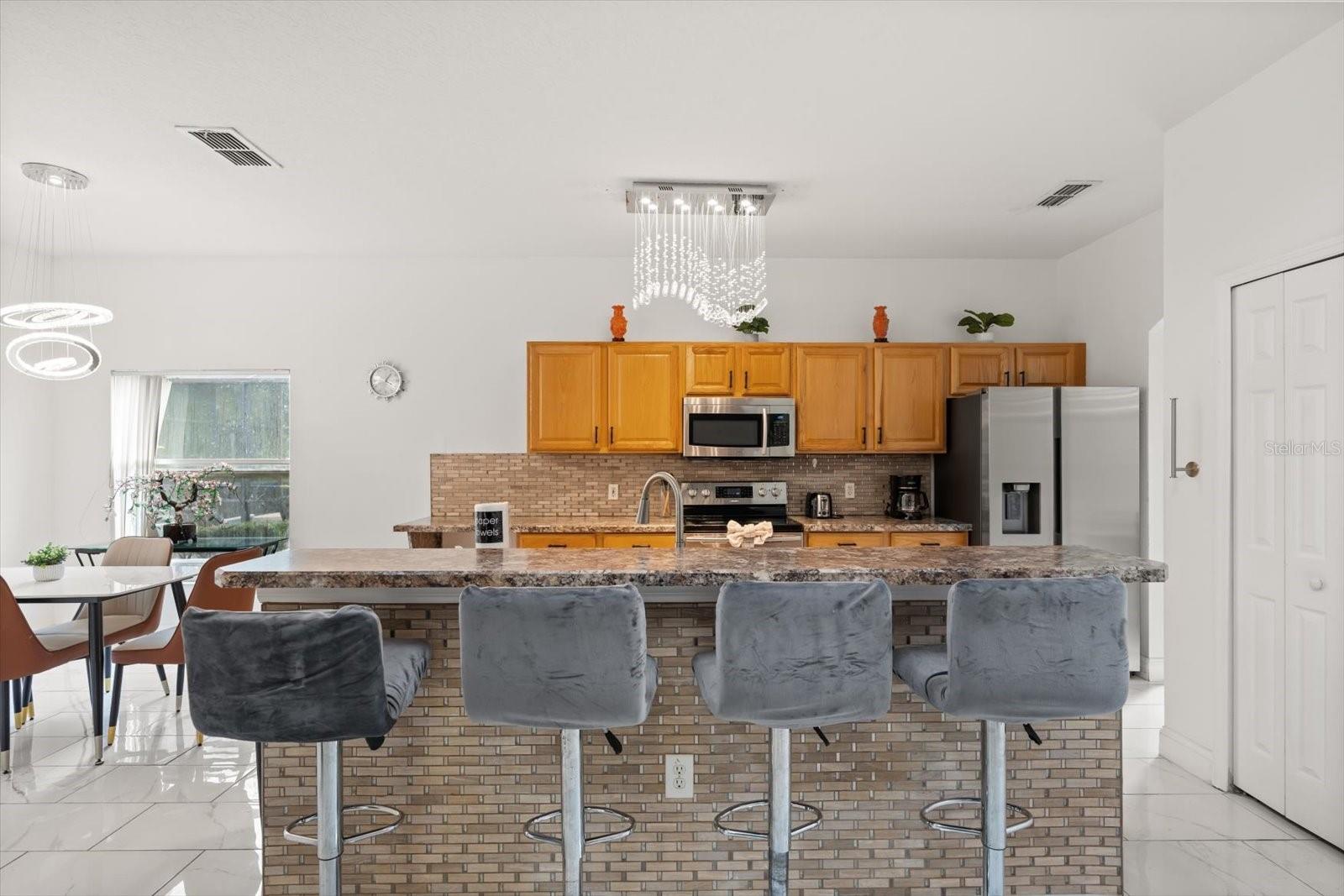 4722 CUMBRIAN LAKES DR, KISSIMMEE, FL, 34746