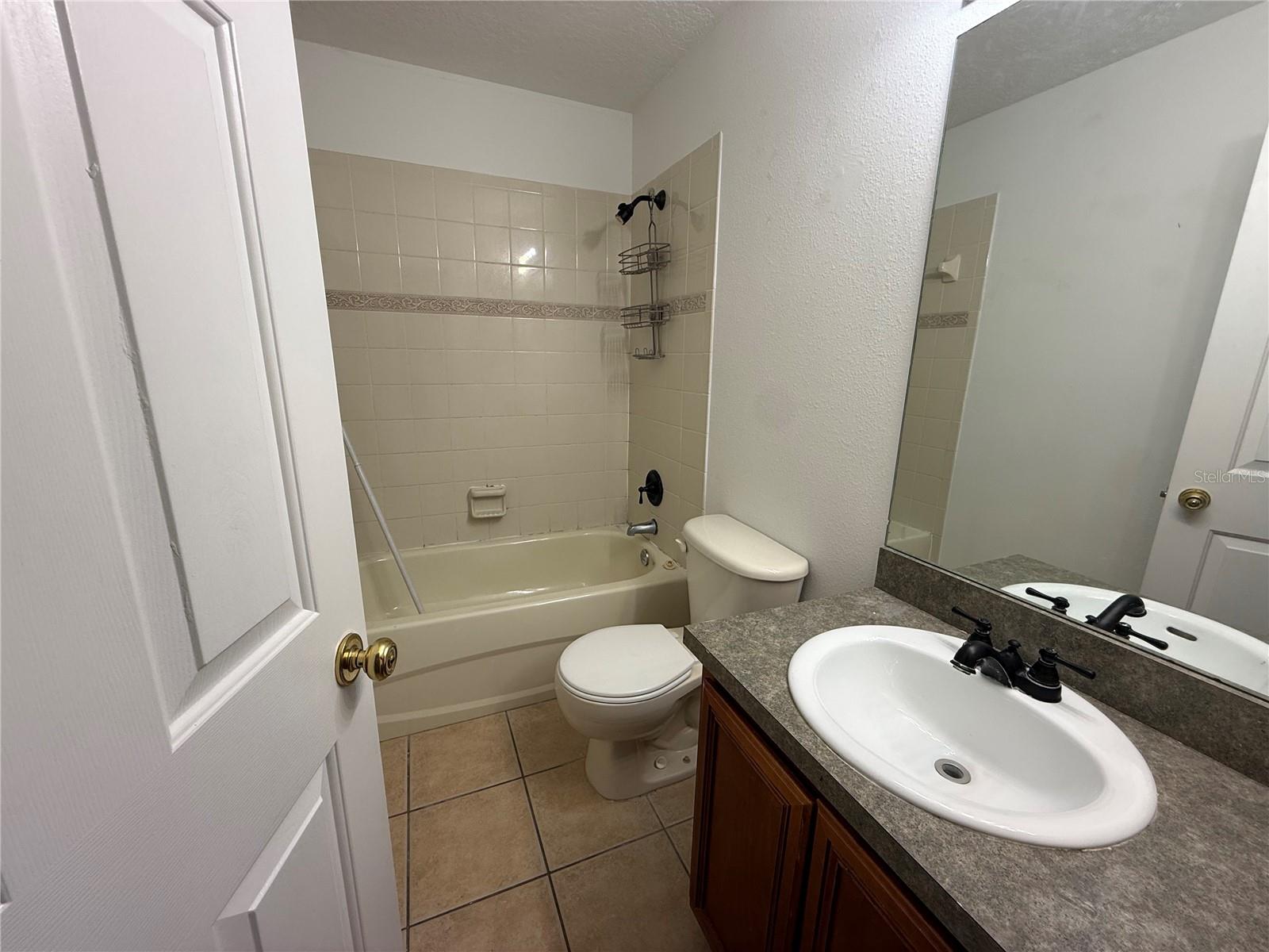 201 DRAW BRIDGE LN, VALRICO, FL, 33594