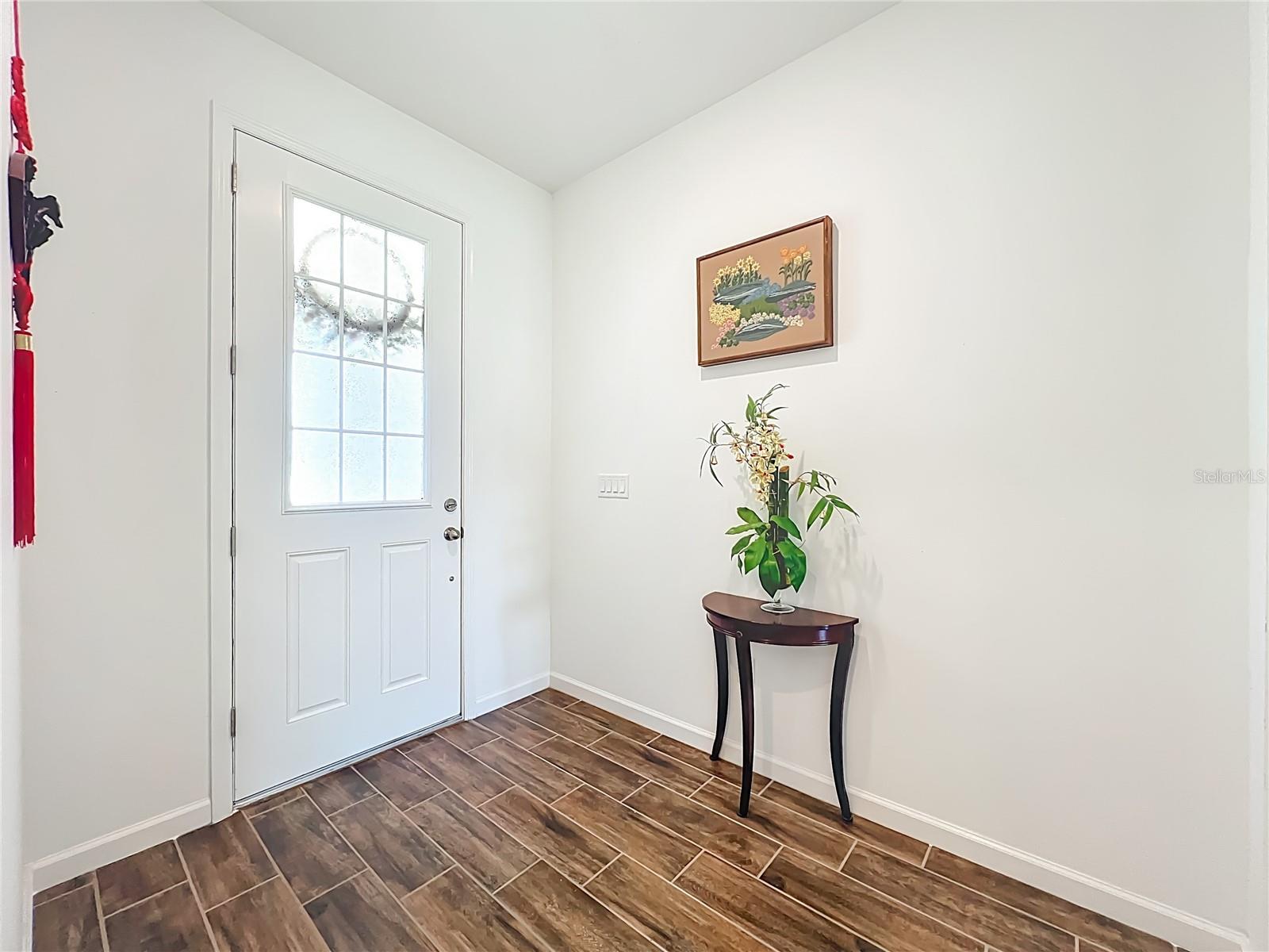 8560 COMPASS POINT AVE, ORLANDO, FL, 32832