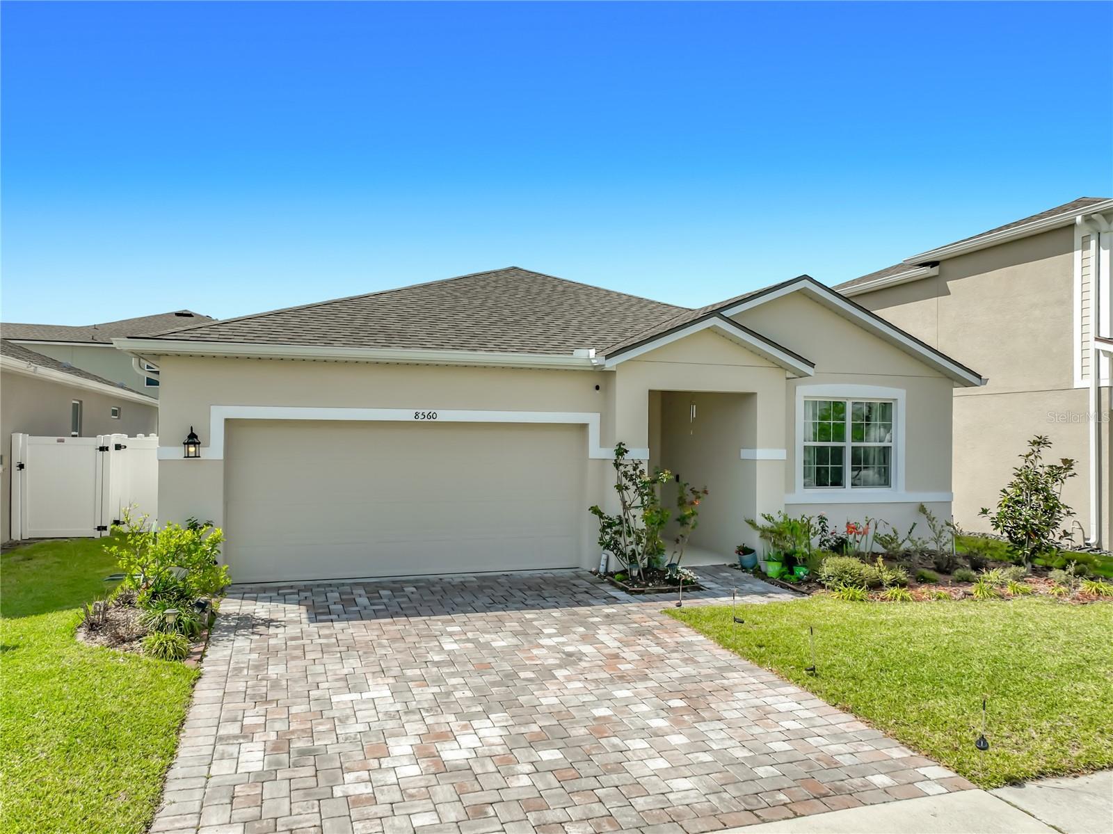 8560 COMPASS POINT AVE, ORLANDO, FL, 32832