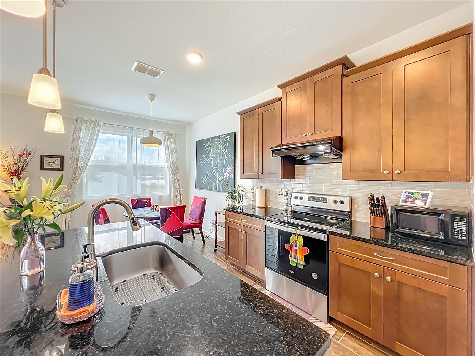 8560 COMPASS POINT AVE, ORLANDO, FL, 32832