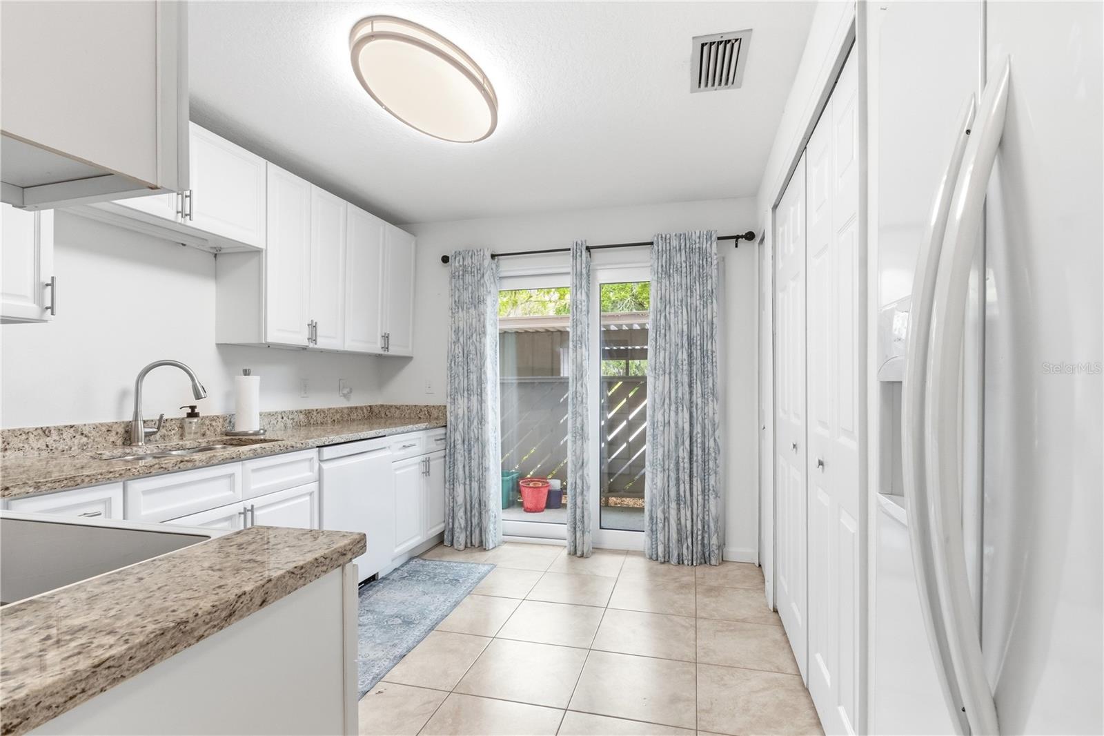 514 LONGFELLOW COURT #B, SAFETY HARBOR, FL, 34695