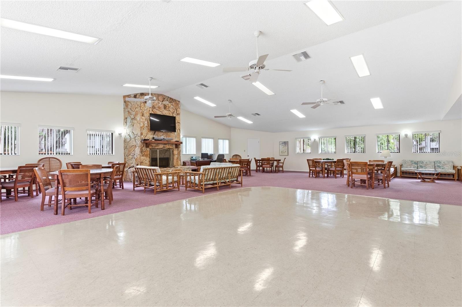 514 LONGFELLOW COURT #B, SAFETY HARBOR, FL, 34695