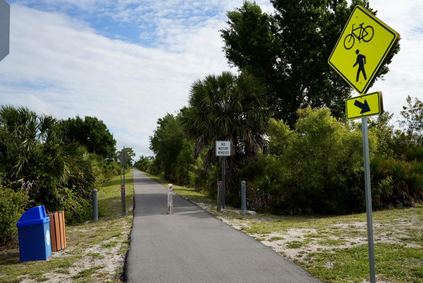 167 REDWOOD RD, ROTONDA WEST, FL, 33947