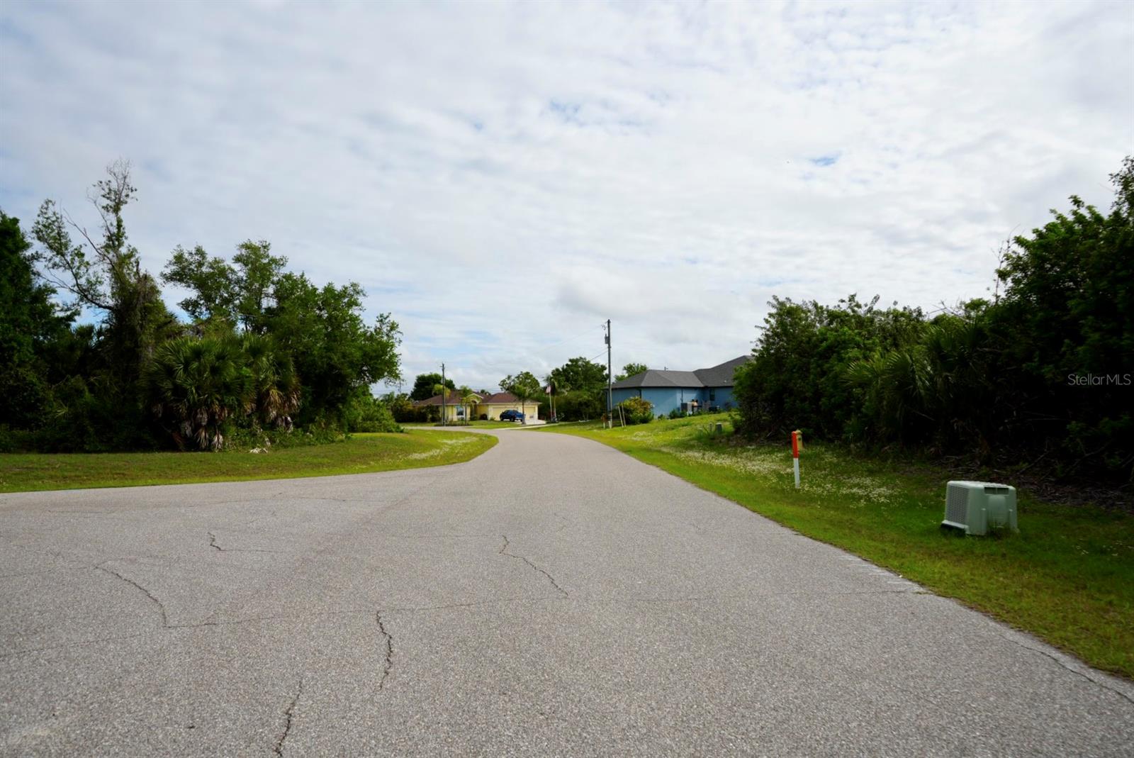 167 REDWOOD RD, ROTONDA WEST, FL, 33947