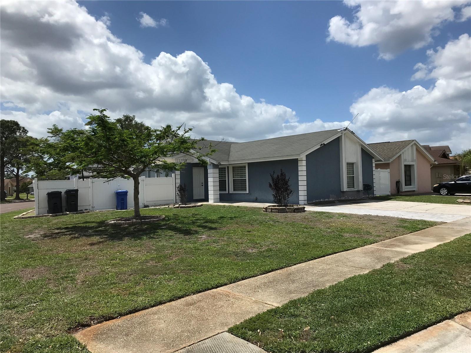 11059 SPRINGRIDGE DR, TAMPA, FL, 33624